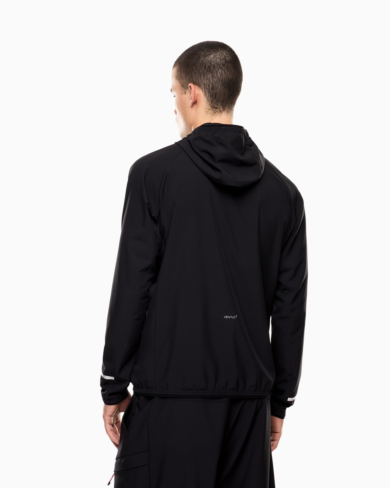 ウィンドブレーカー スライドする 2