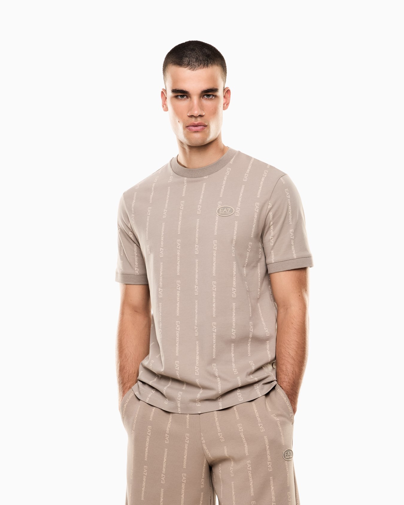 レギュラーフィットTシャツ スライドする 2