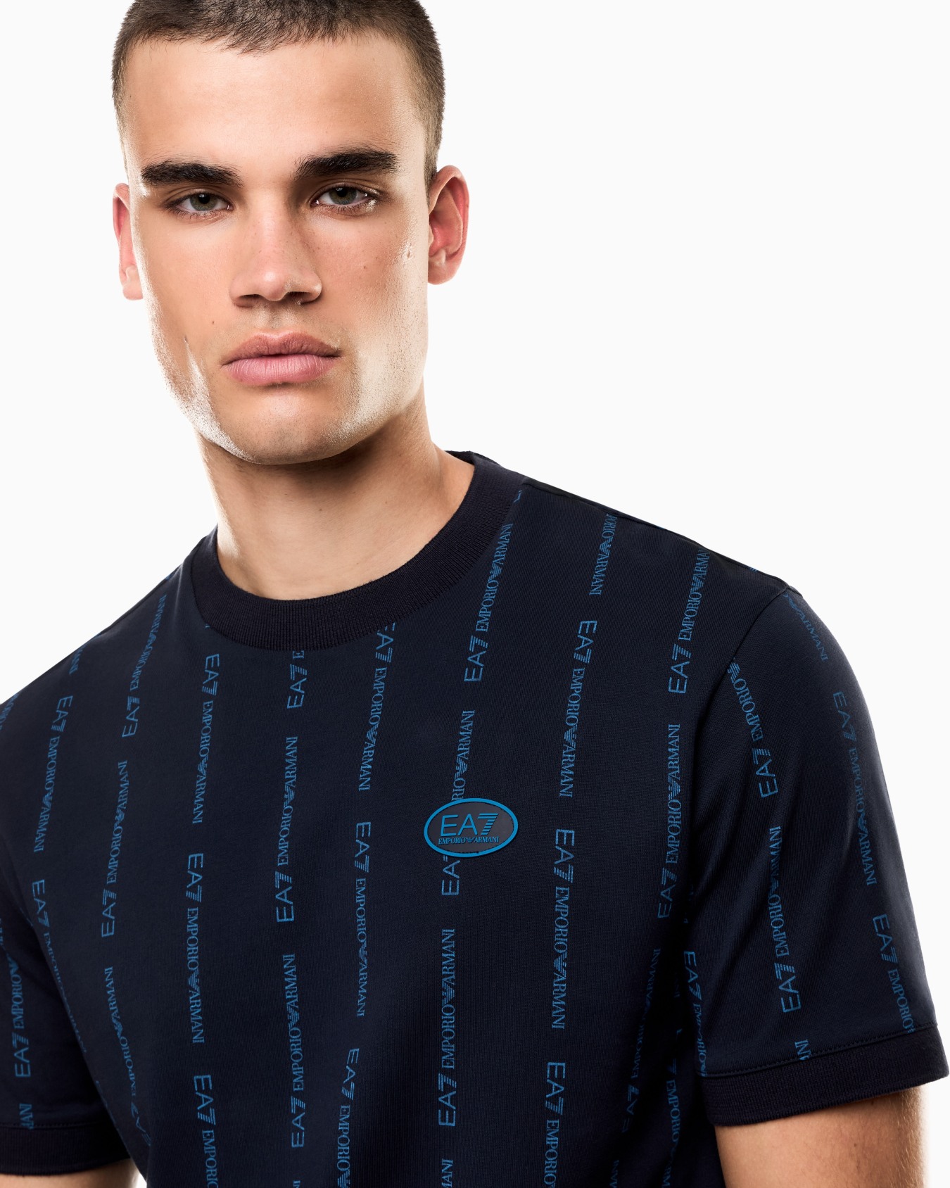 レギュラーフィットTシャツ スライドする 4