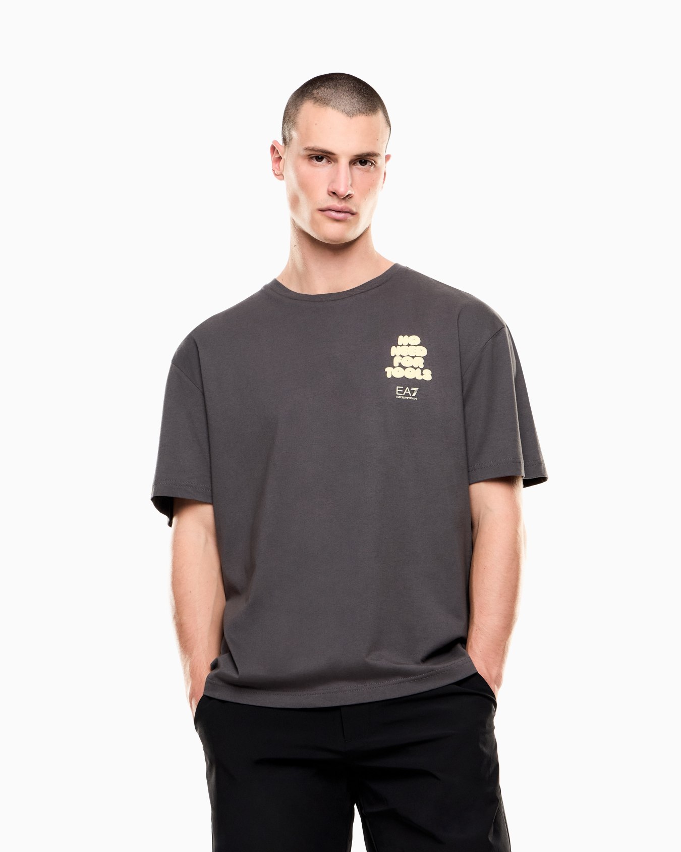 Graphic Series クルーネックTシャツ コットンジャージー スライドする 3