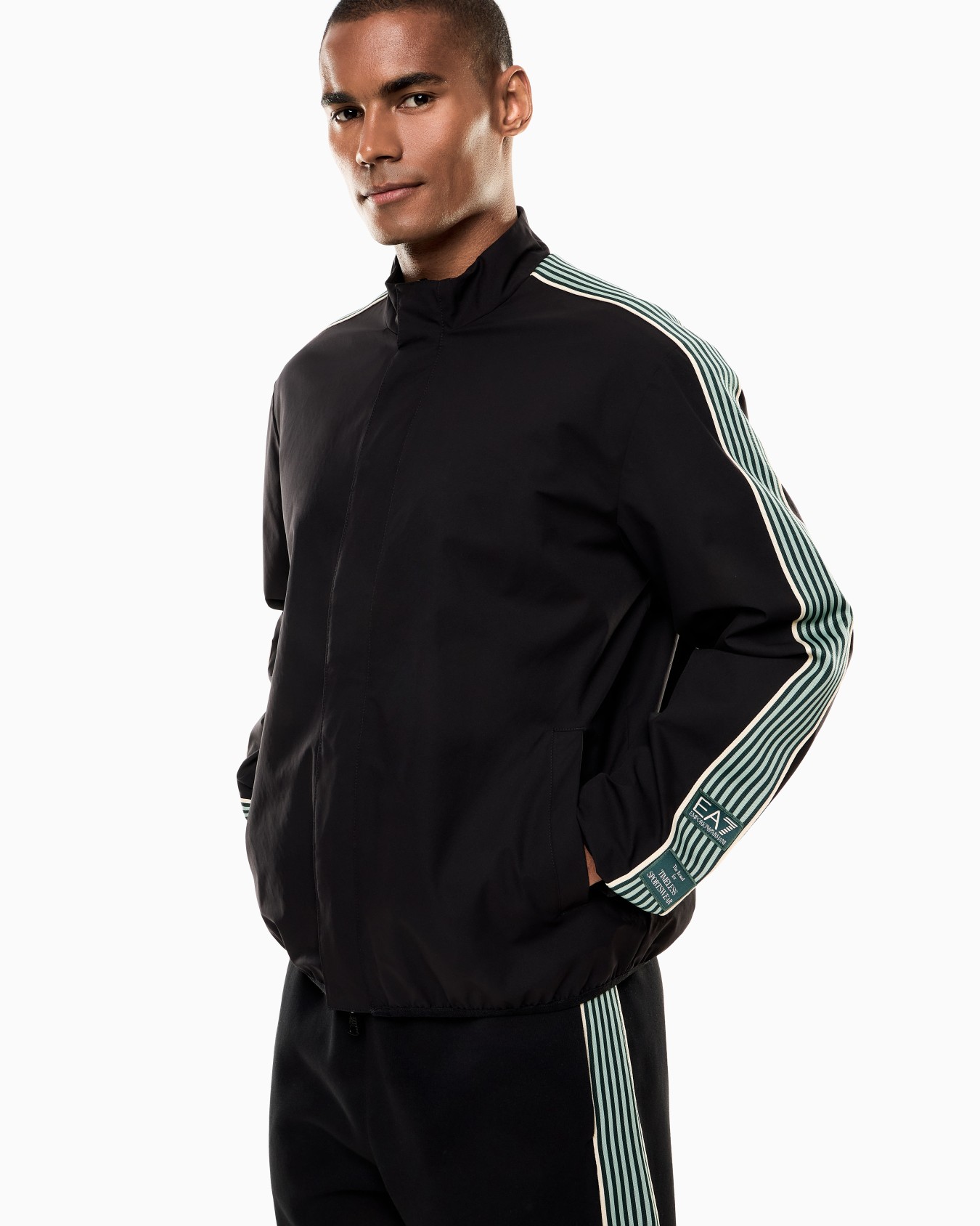 Logo Series technical-fabric jacket Slide 4