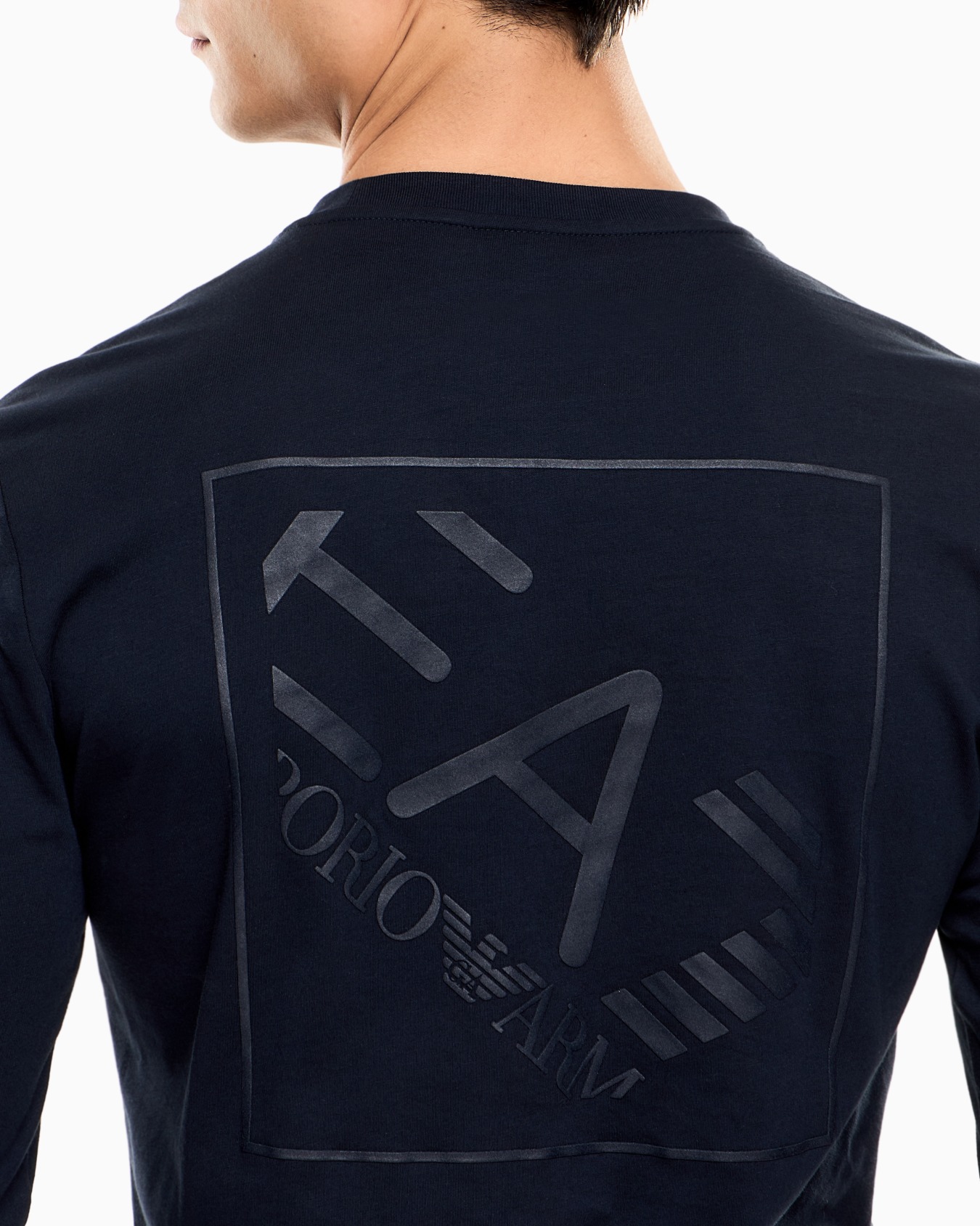 Long Sleeves T-Shirts Slide 4