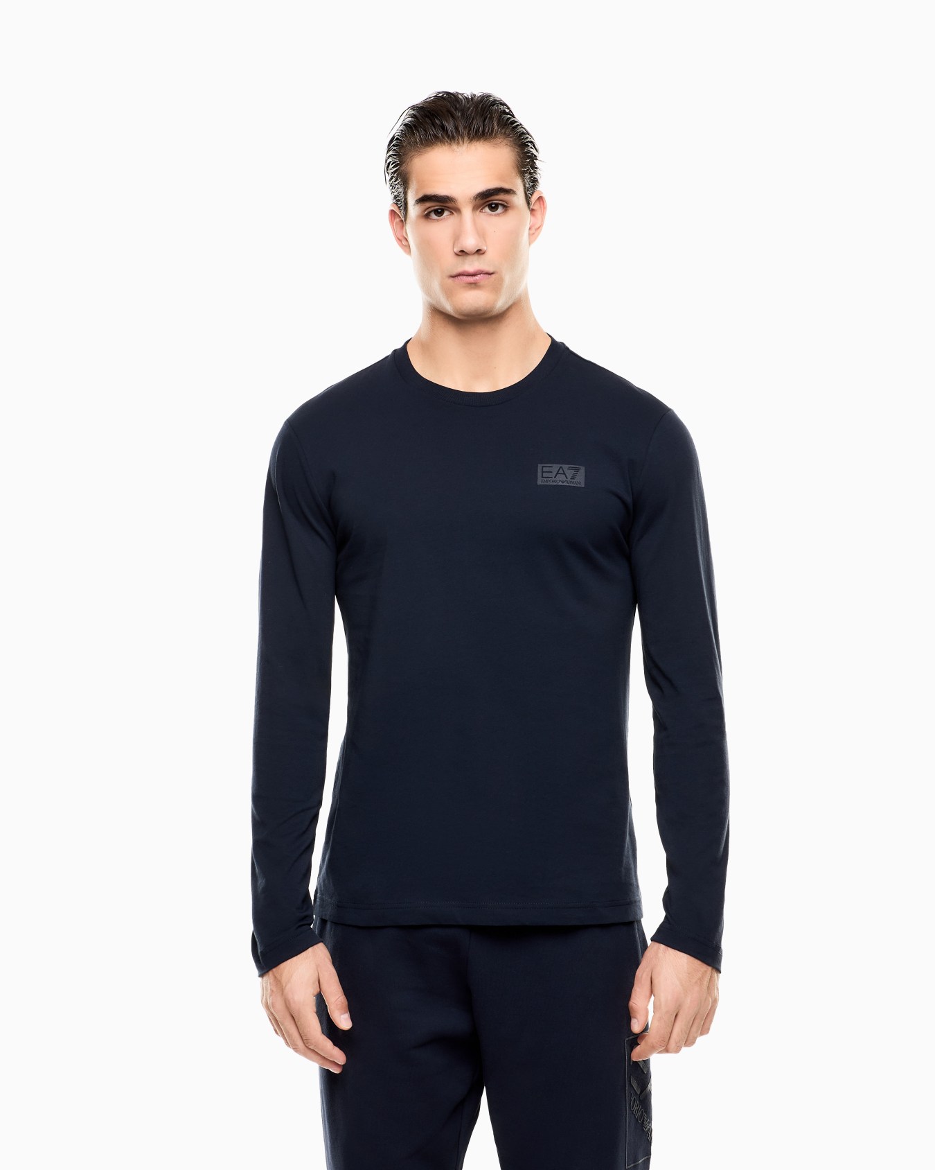 Long Sleeves T-Shirts Slide 3