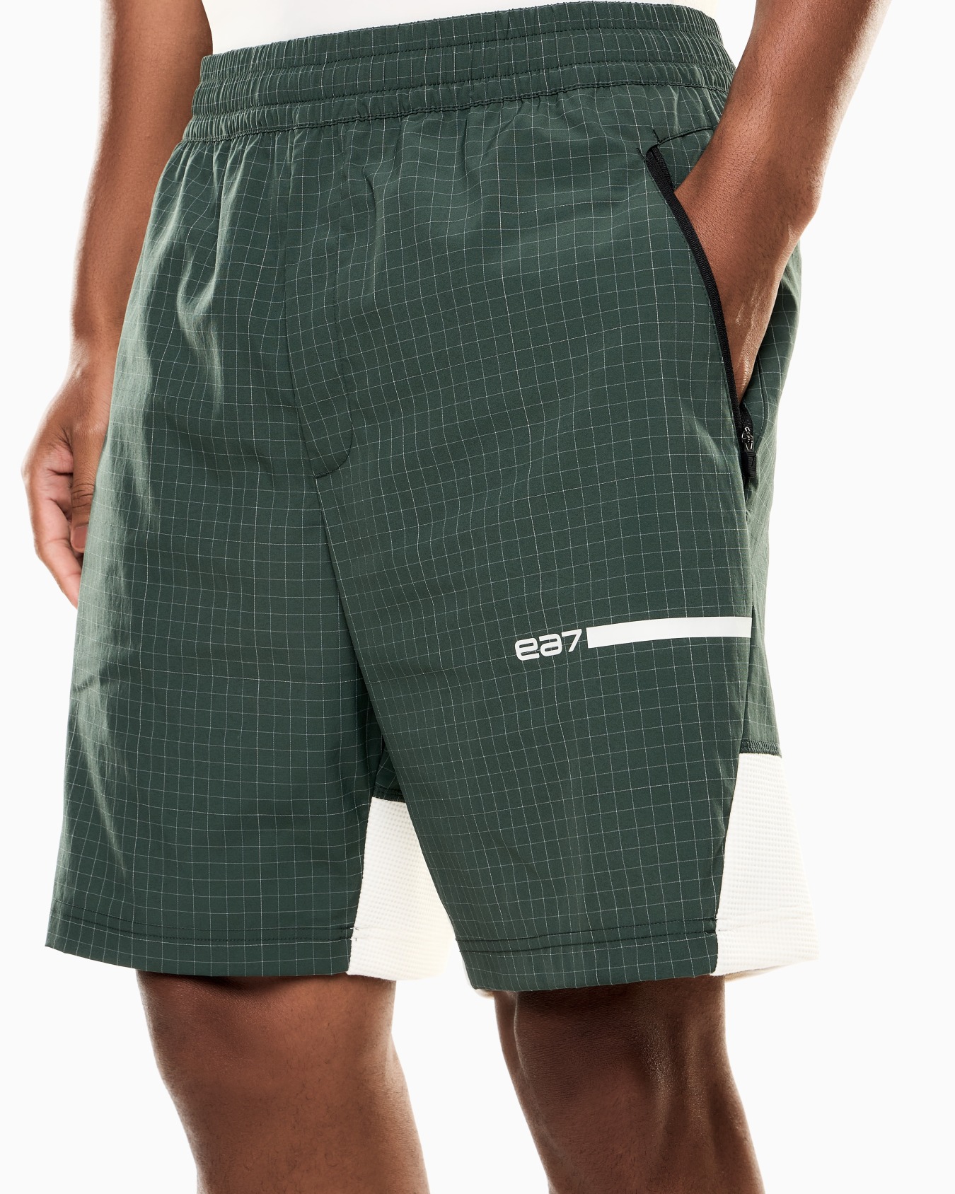 Logo Series nylon shorts Slide 4