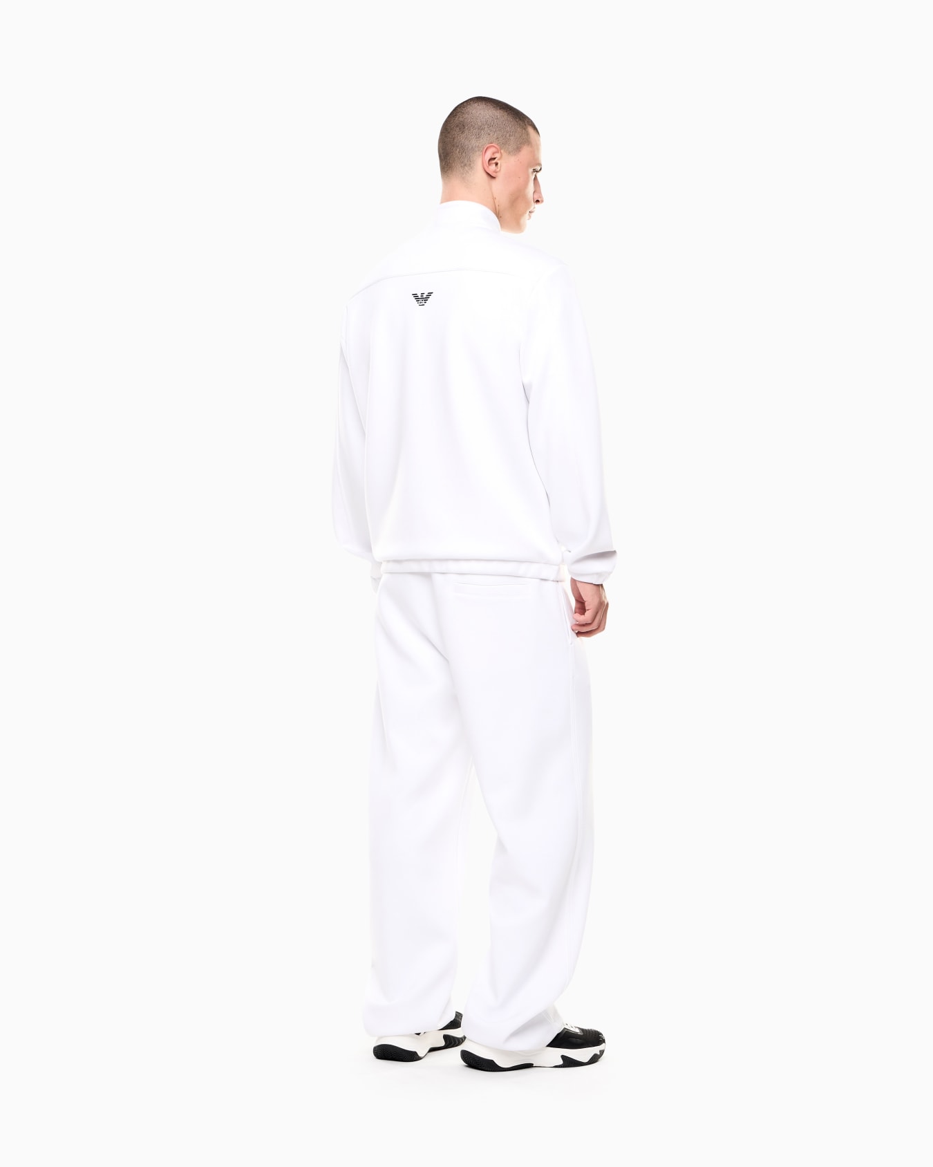 トラックスーツ スライドする 2