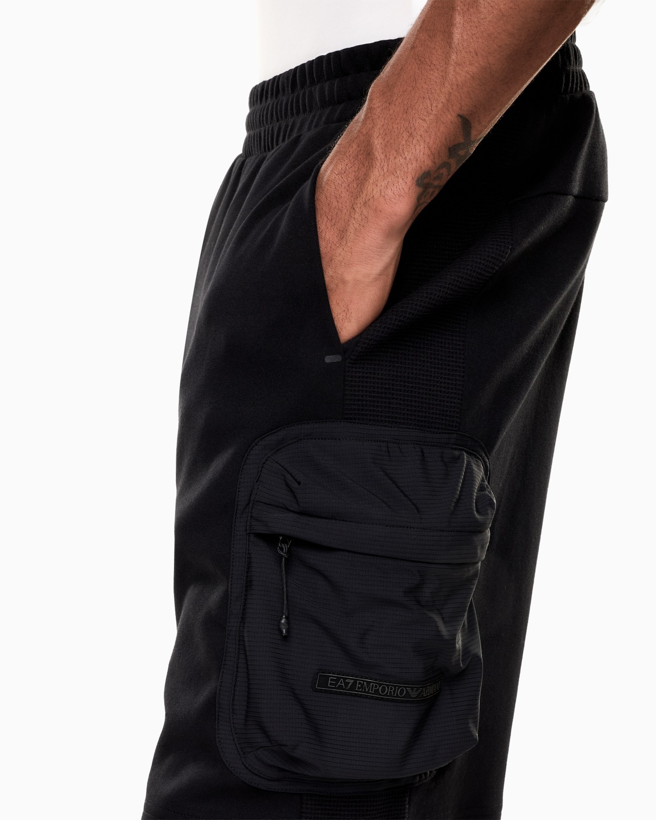 ショートパンツ スライドする 4