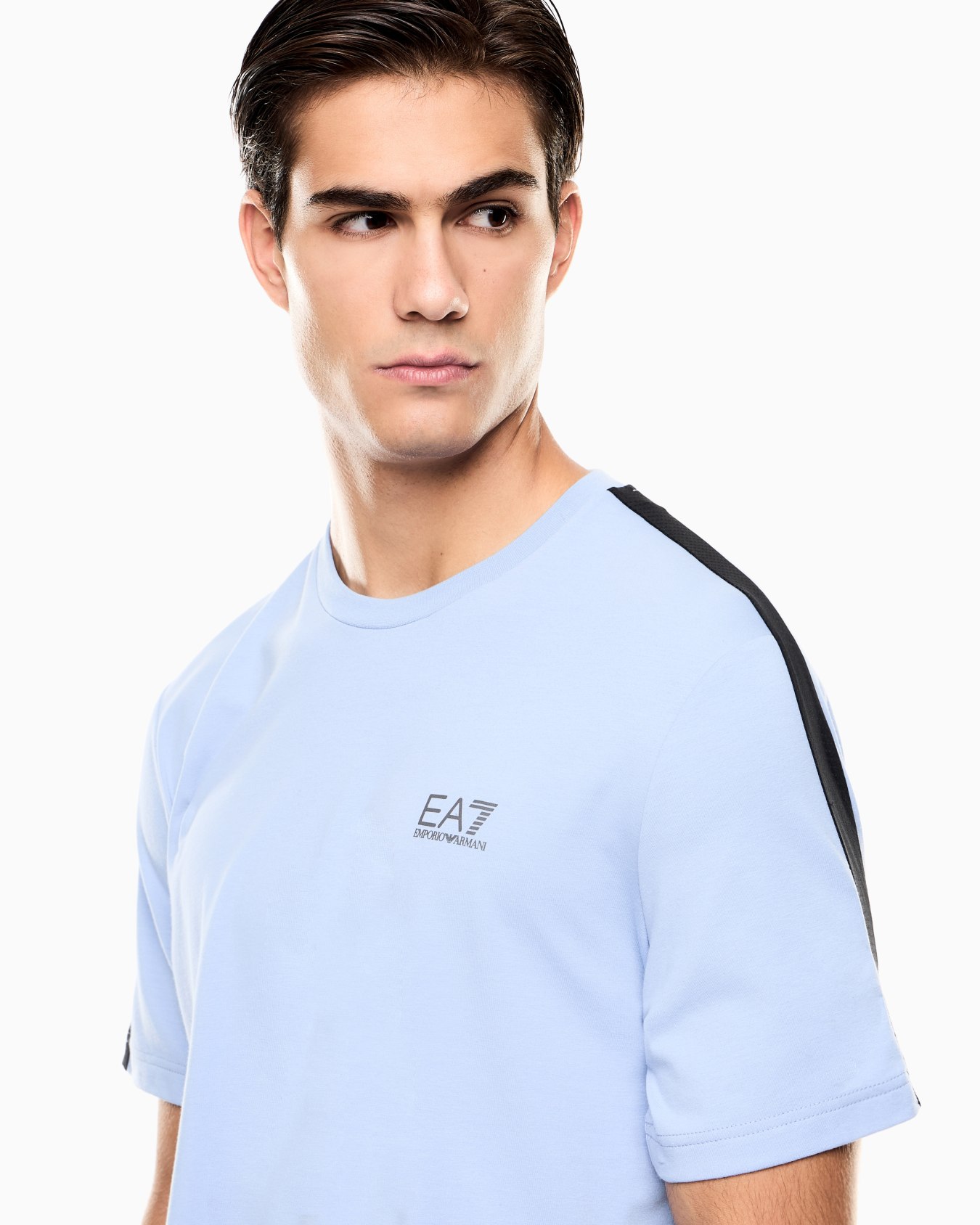 Camisetas regular fit Diapositiva 4