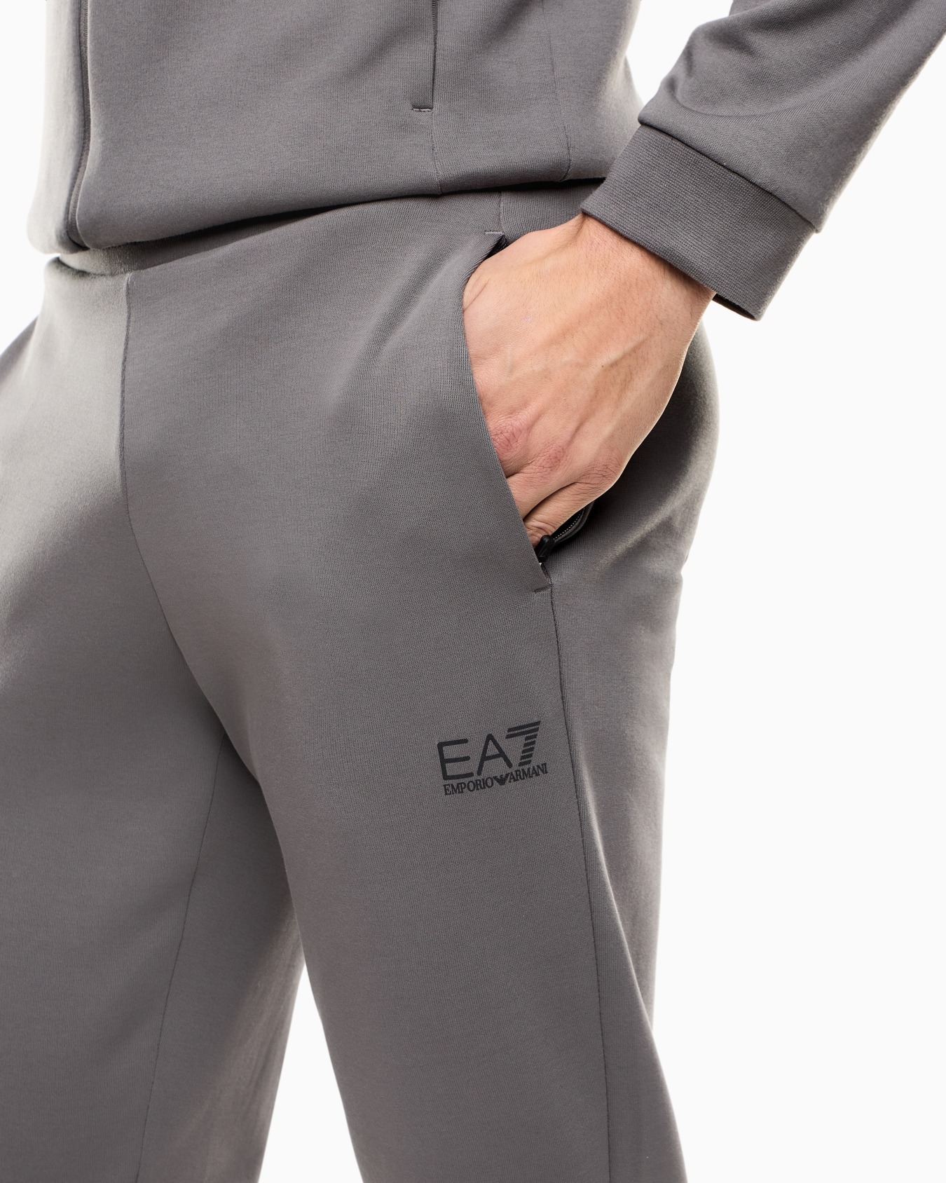 Dynamic Athlete tracksuit in Natural VENTUS7 technical fabric Slide 4