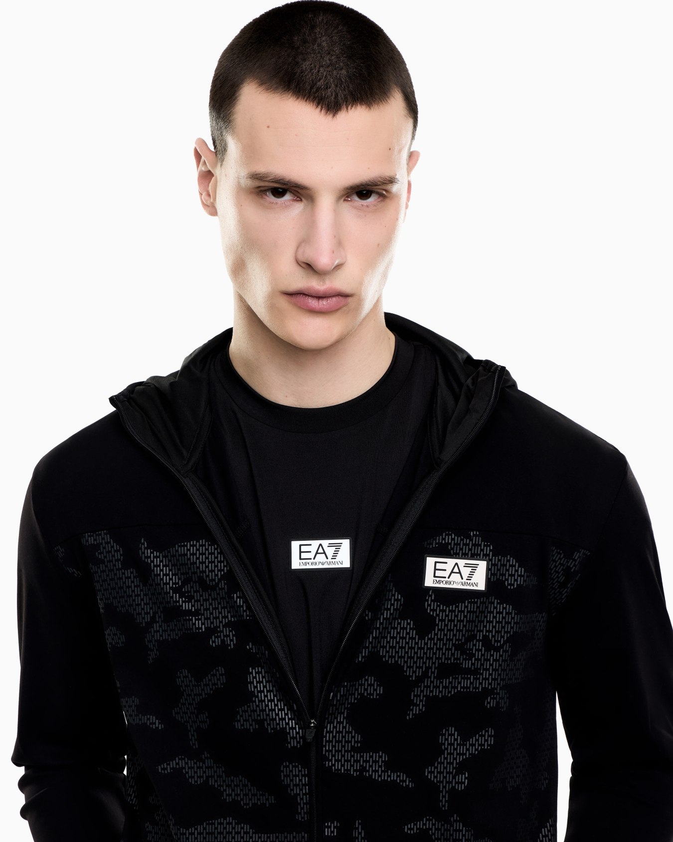 Dynamic Athlete フード付きスウェットシャツ VIGOR7テクニカルファブリック スライドする 4