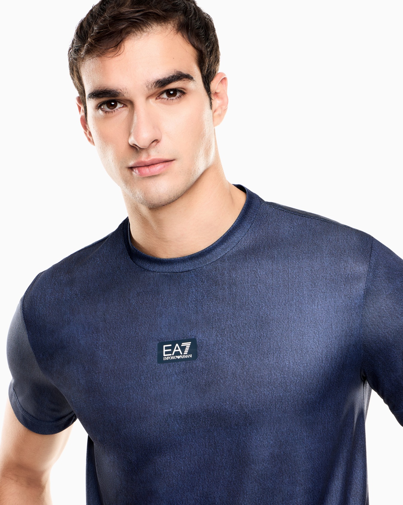 Camisetas regular fit Diapositiva 4