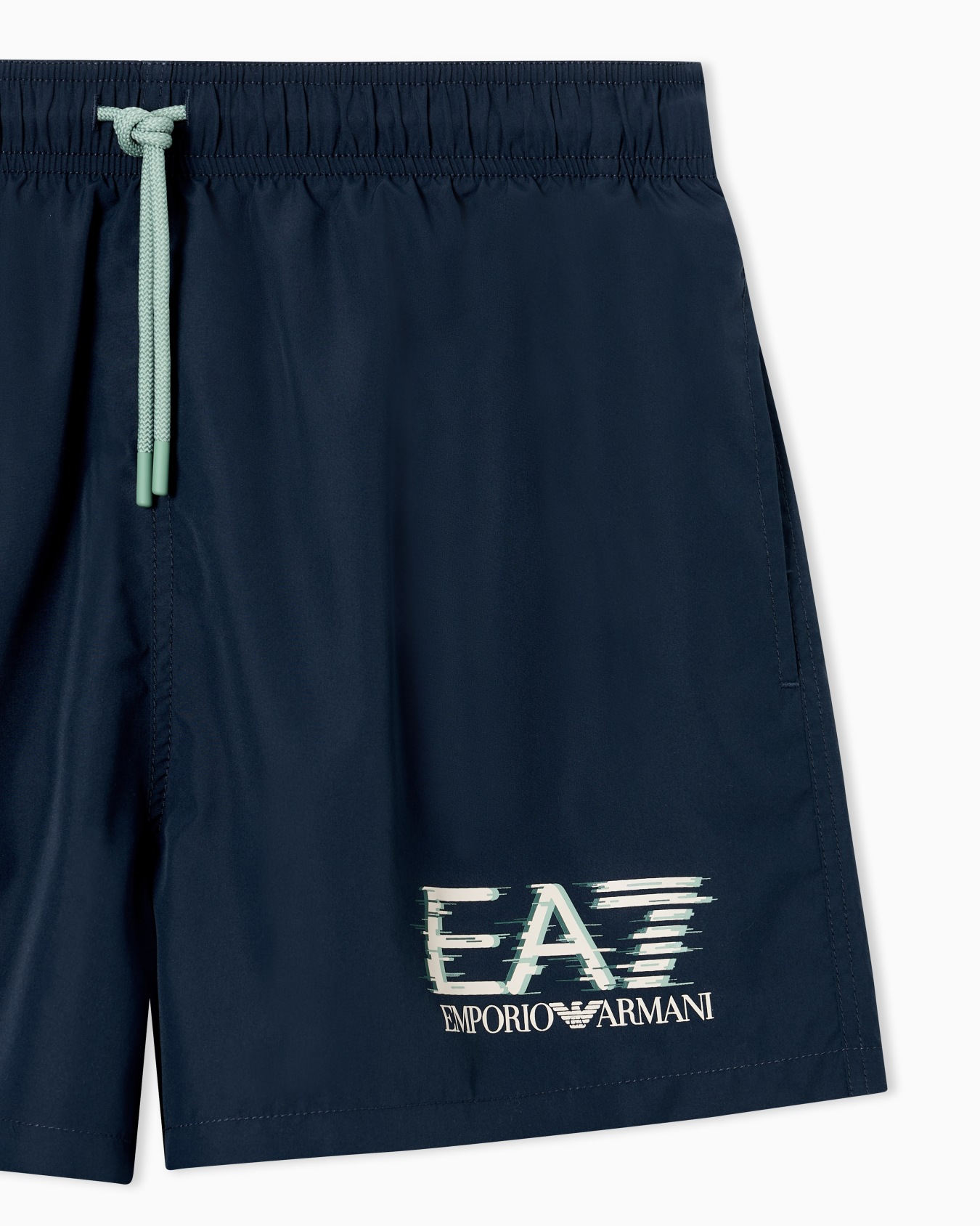 Beachwear boxer shorts in lightweight technical fabric Diapositiva 3