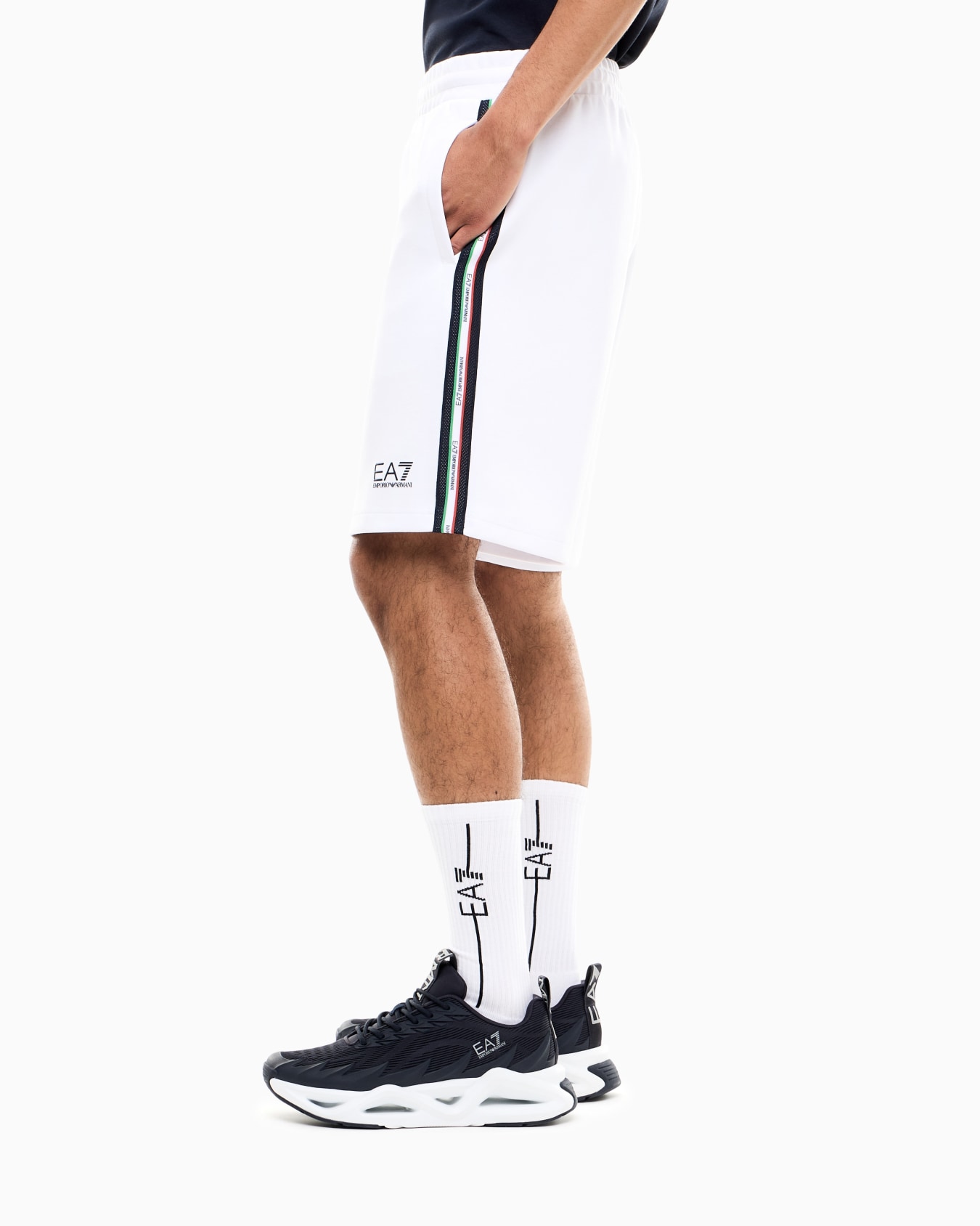Italian Spirit cotton-blend Bermuda shorts Slide 7