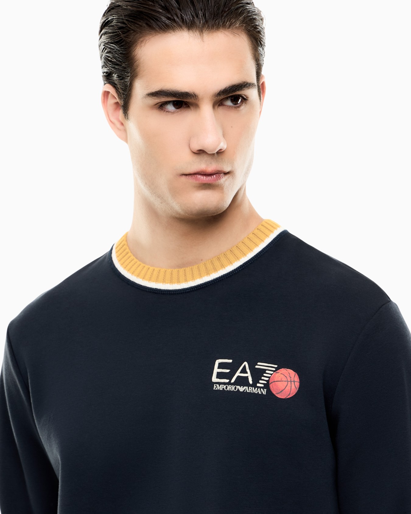 Sudadera Graphic Series de algodón con corte regular Diapositiva 6