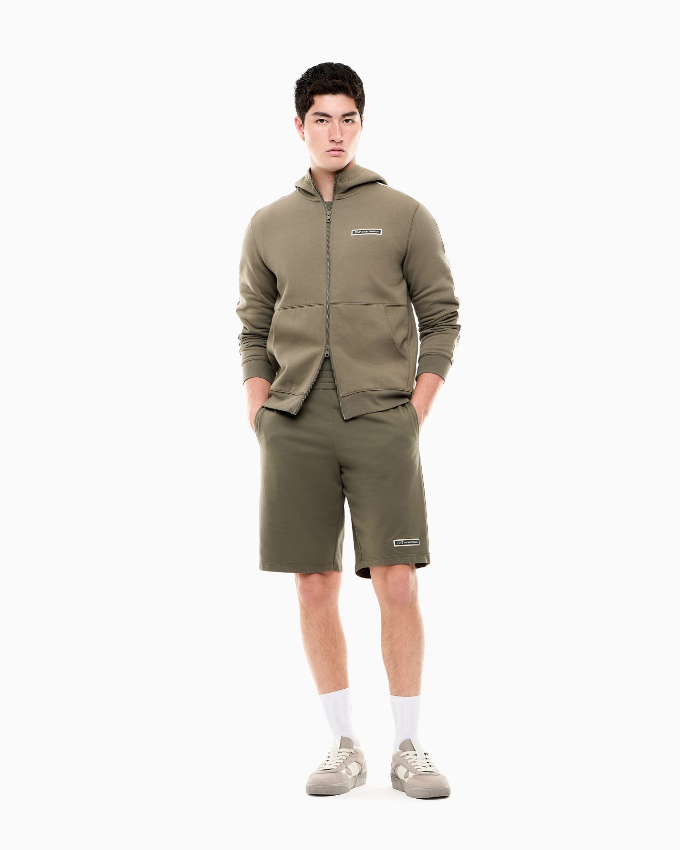 Bermudas Logo Series de algodón con bandas laterales Diapositiva 1