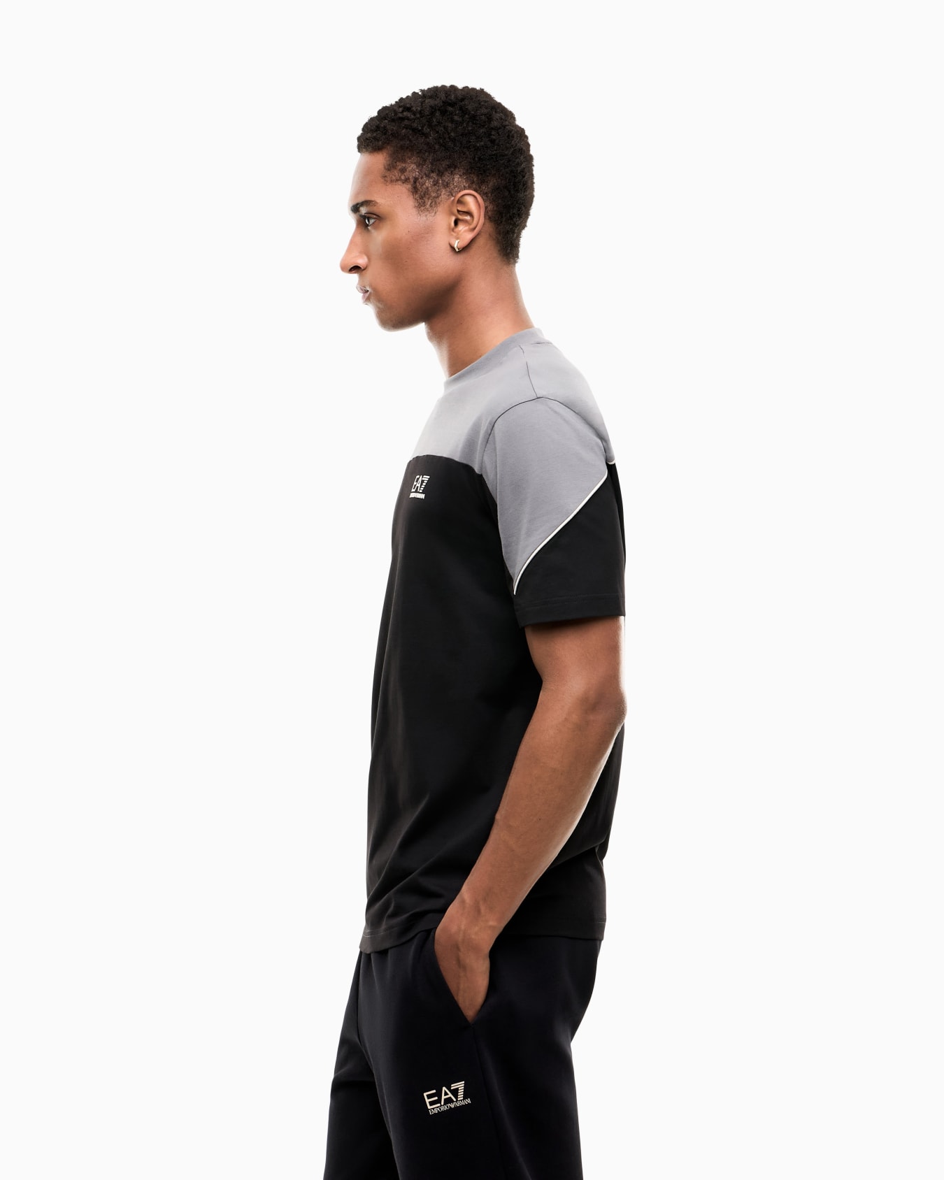 Camiseta Train Athletic de algodón y corte regular Diapositiva 7