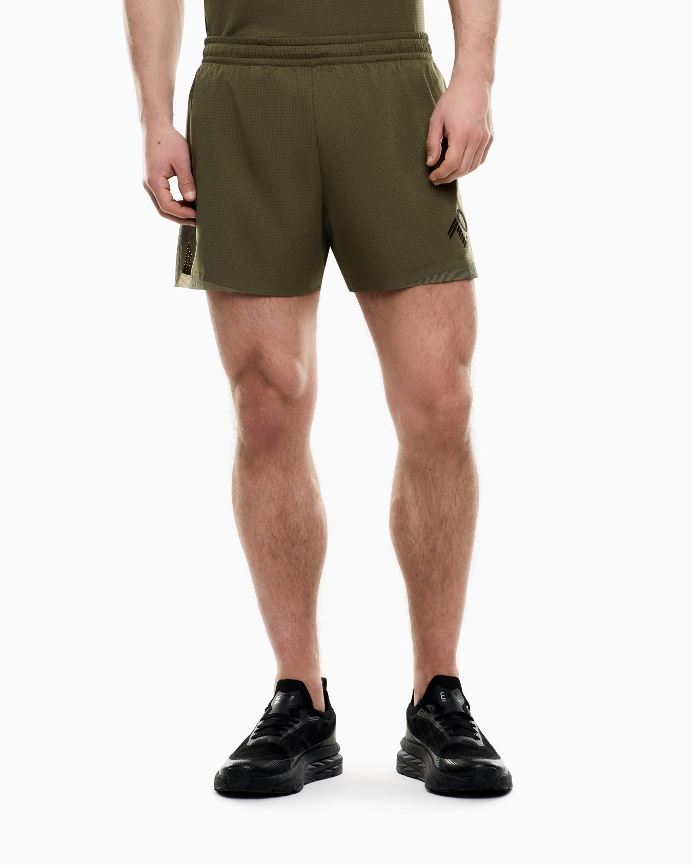 Trousers with geometric print Slide 3