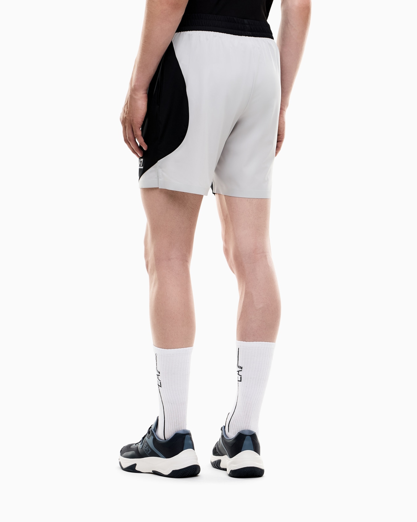 Color block Tennis Pro shorts in VENTUS7 technical fabric Slide 5