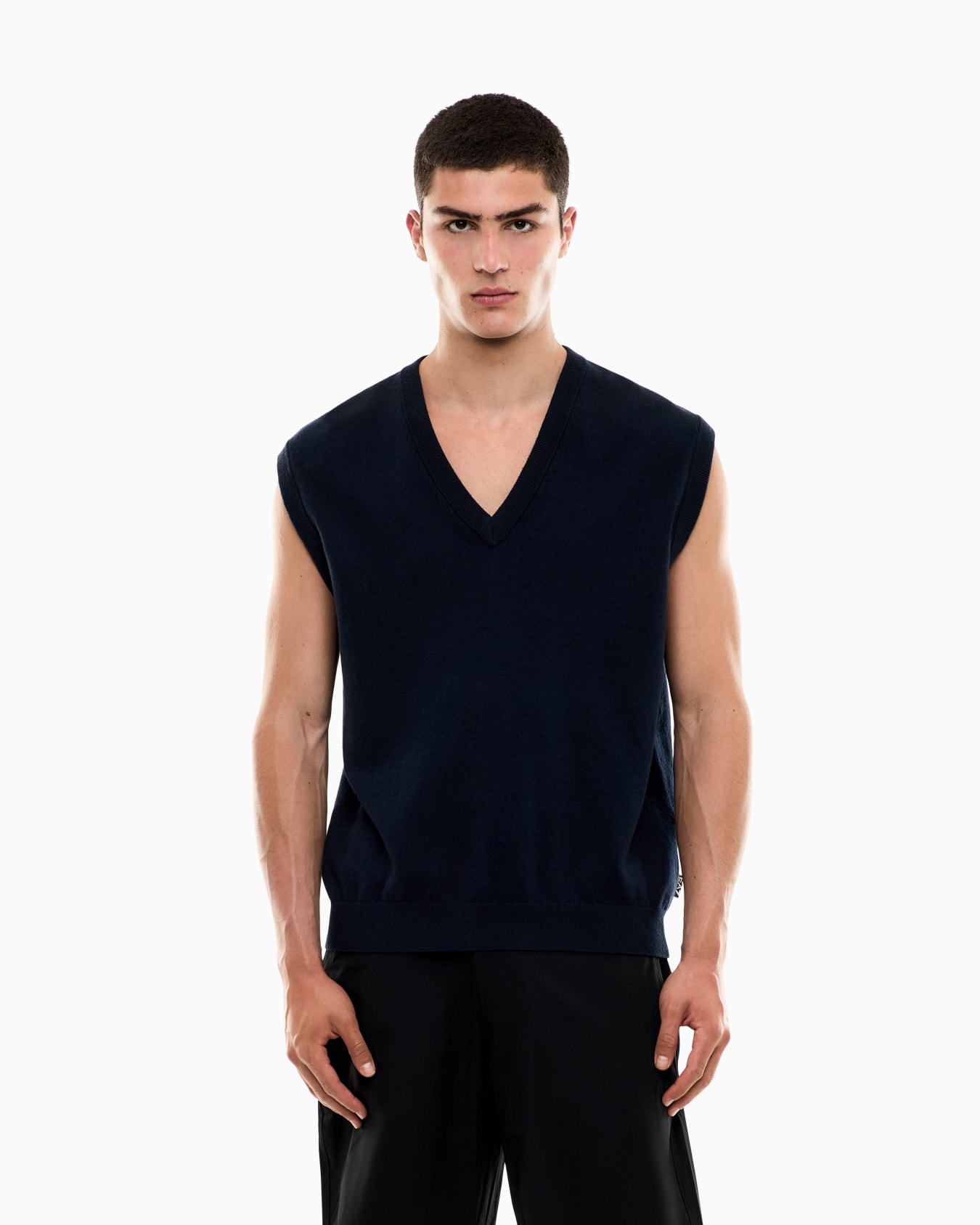 Knitted vest Golf Pro in cotton and virgin wool blend Slide 3