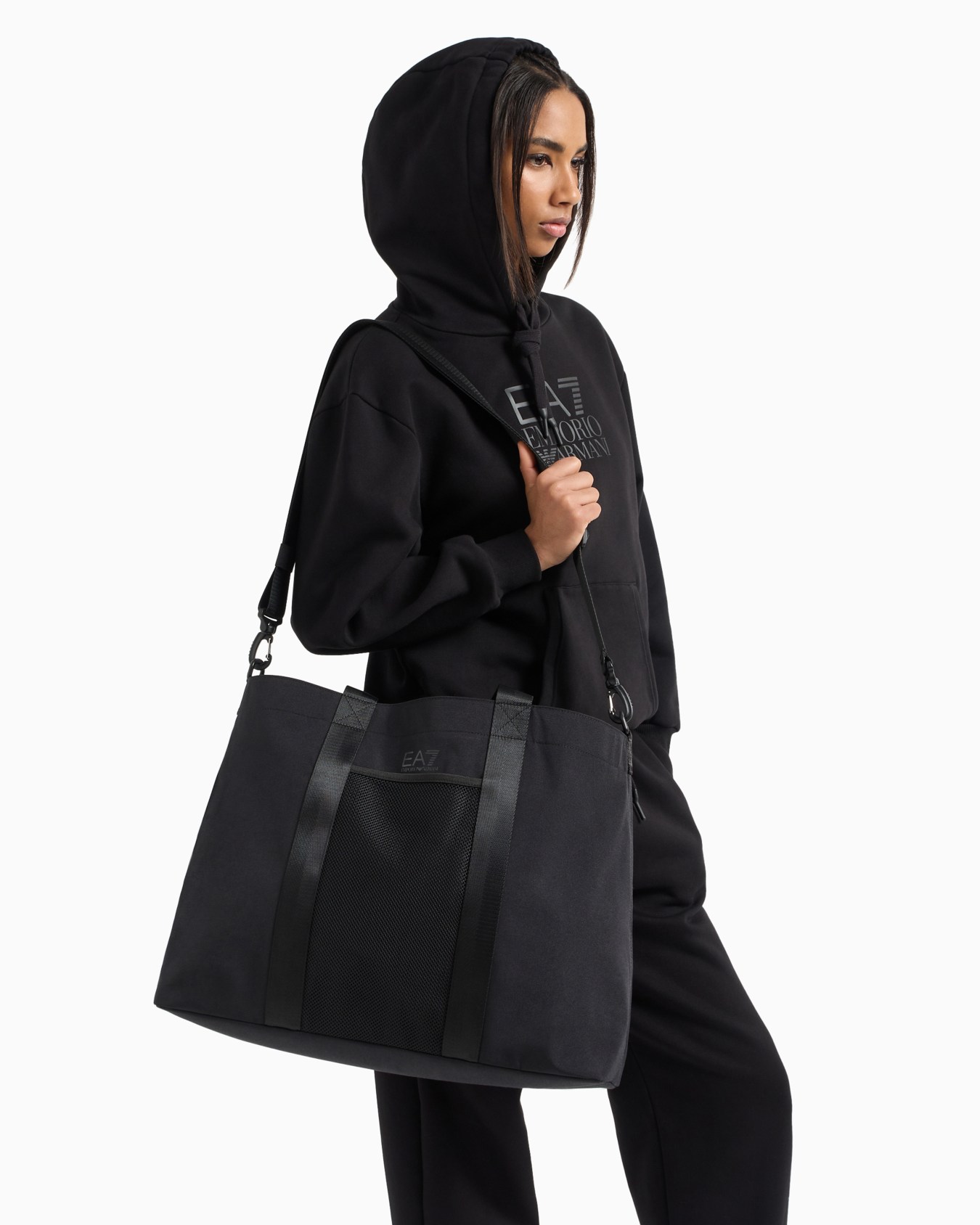 Technical fabric gym shopper bag with pouch  Slide 7