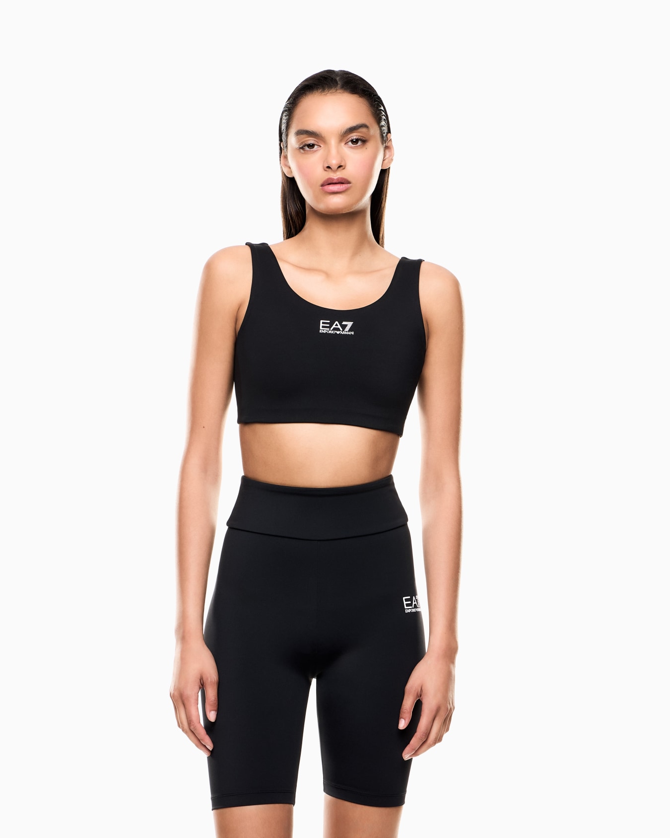 Dynamic Athlete sports bra in VIGOR7 technical fabric Slide 3