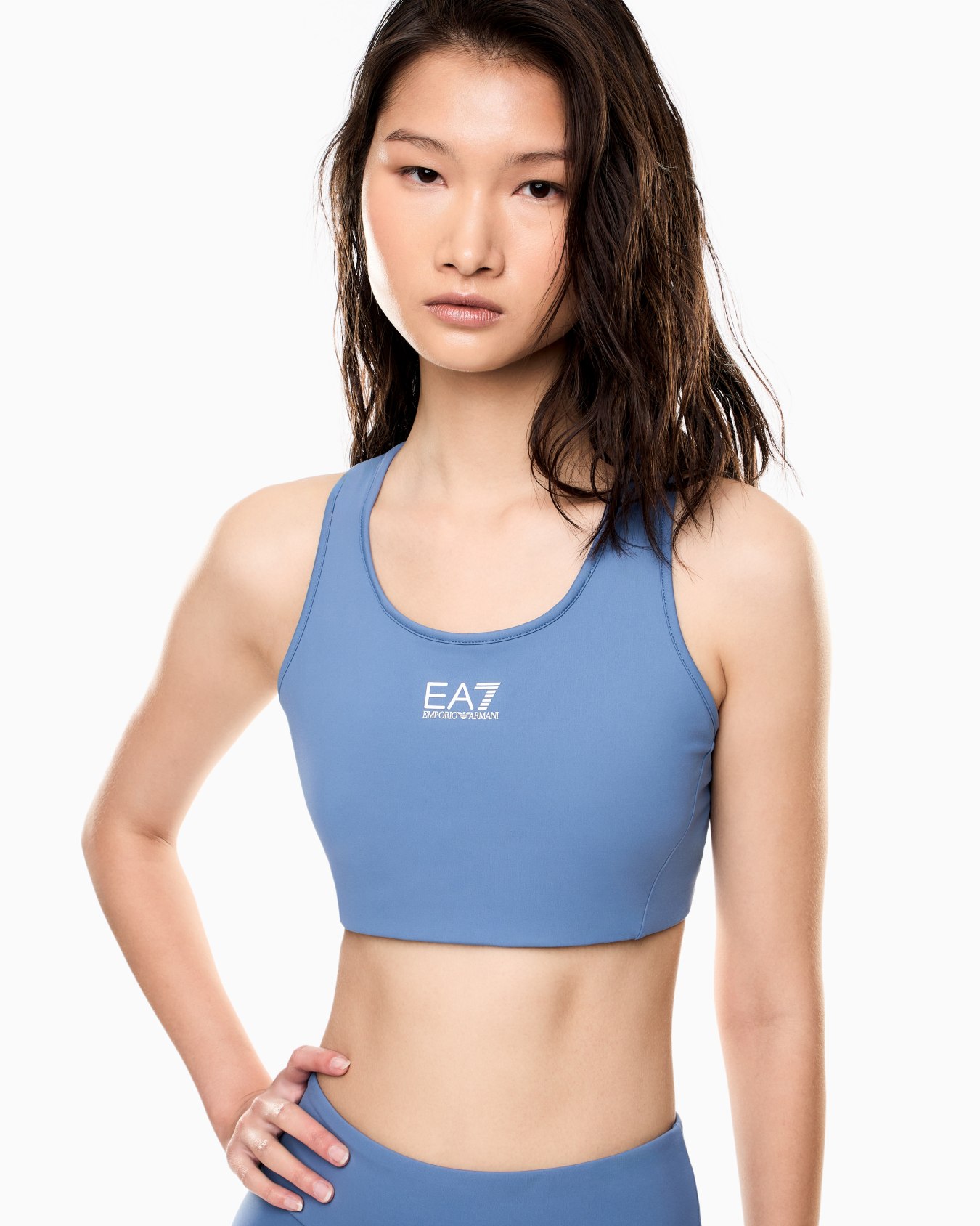 Dynamic Athlete sports bra in VIGOR7 technical fabric Slide 4