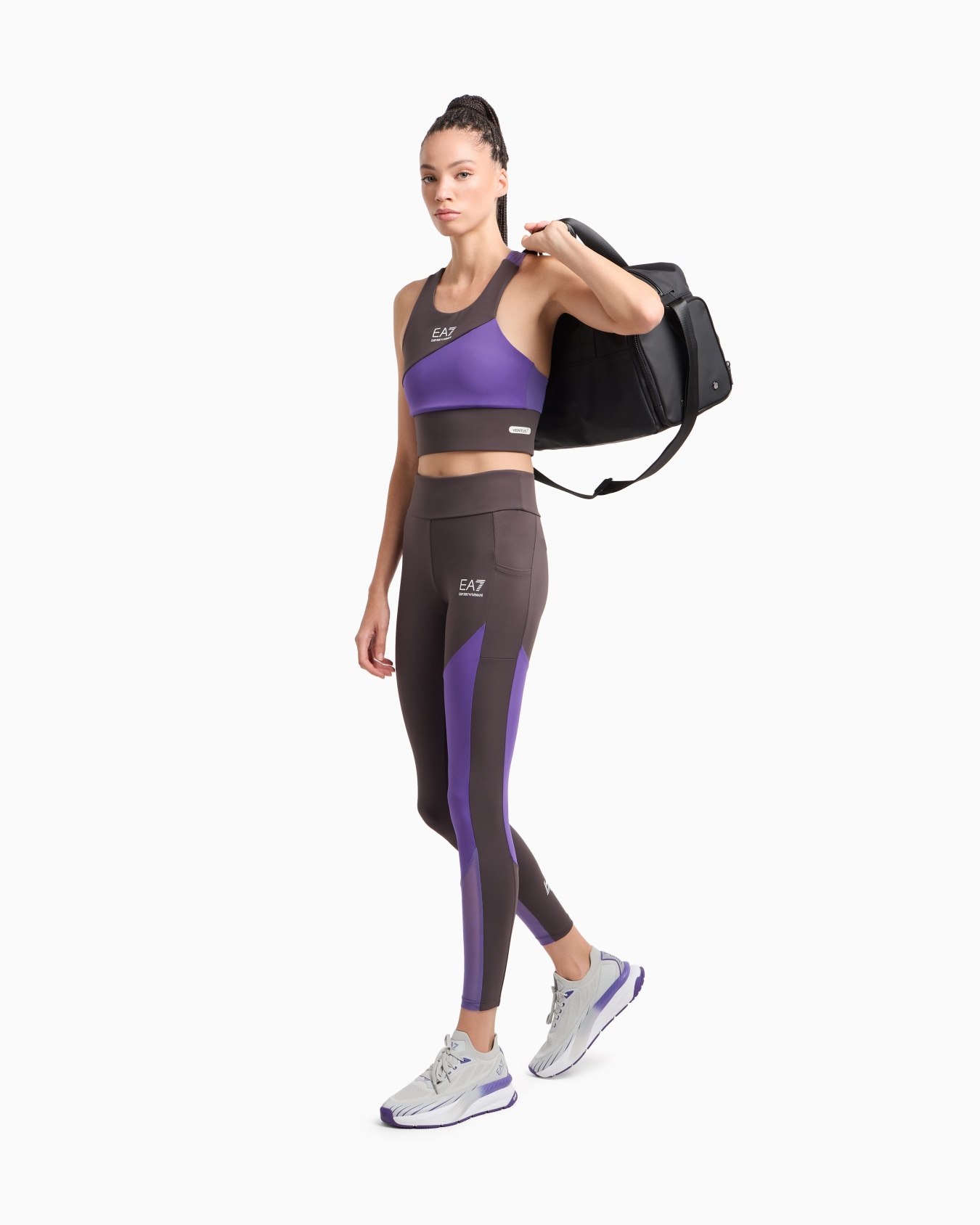 Dynamic Athlete sports bra in VENTUS7 technical fabric Slide 1