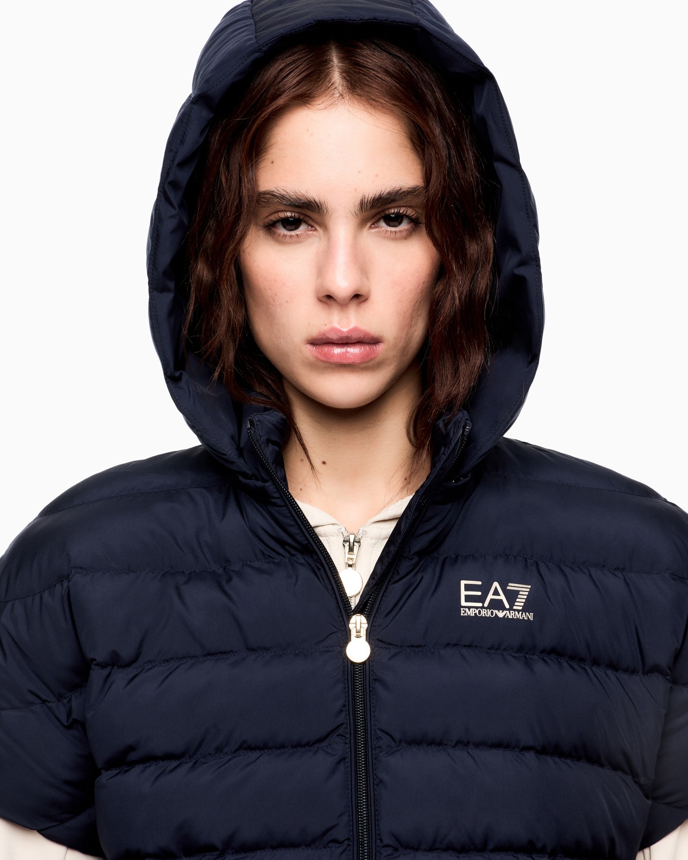 Veste matelassée repliable Core Lady en nylon léger Diapositive 4