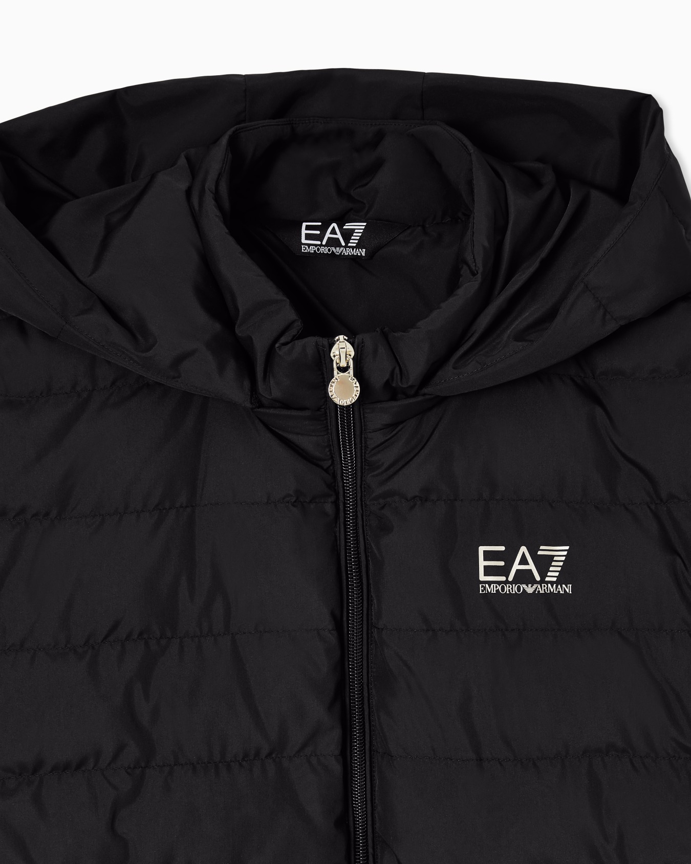 Core Lady lightweight nylon packable padded jacket Slide 4