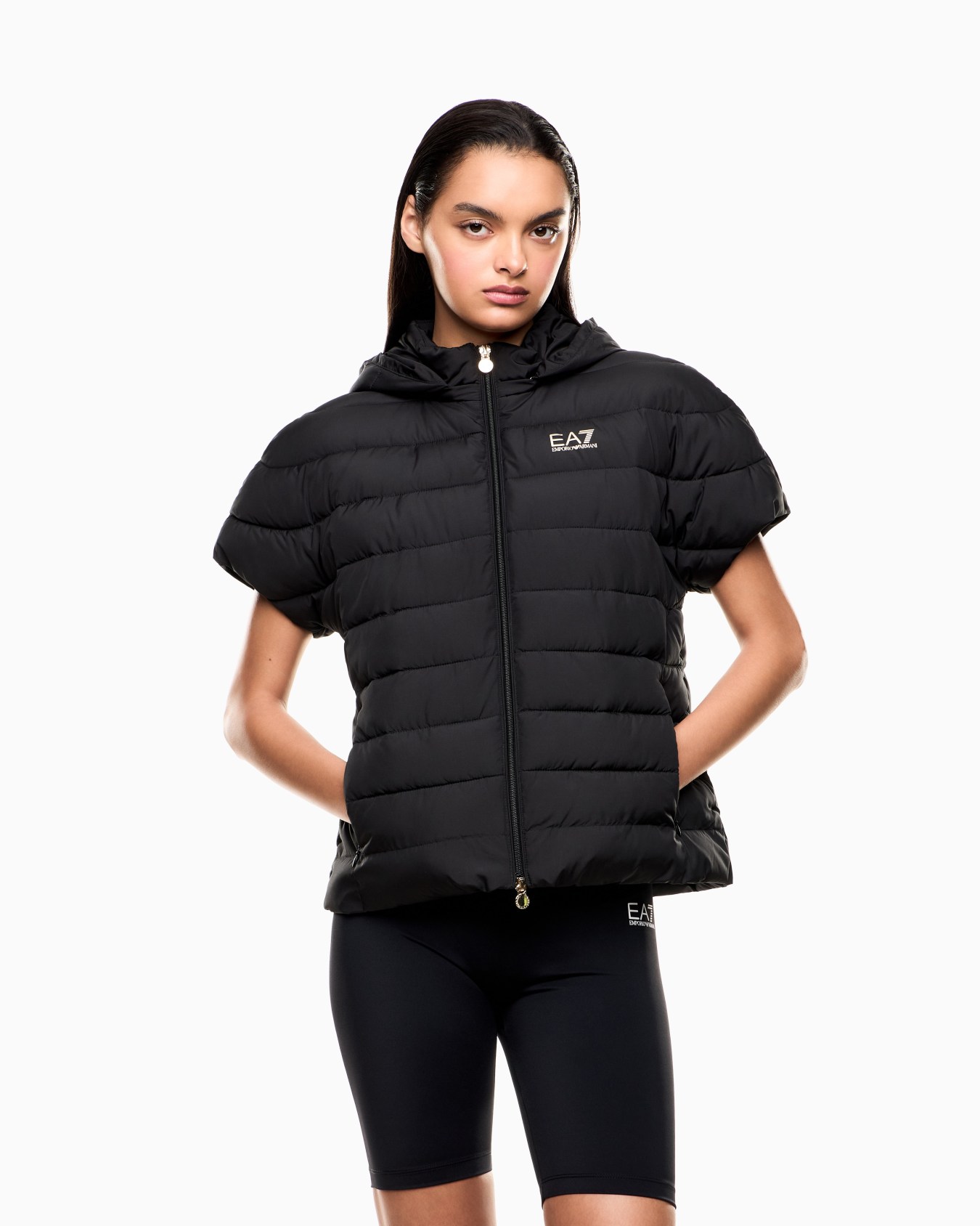 Core Lady nylon padded jacket with short sleeves Slide 3