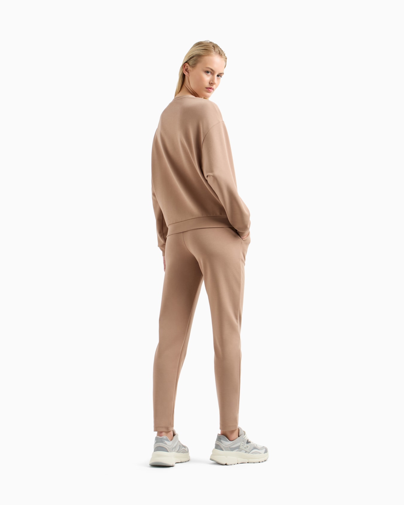 Stretch cotton and modal blend tracksuit Slide 2