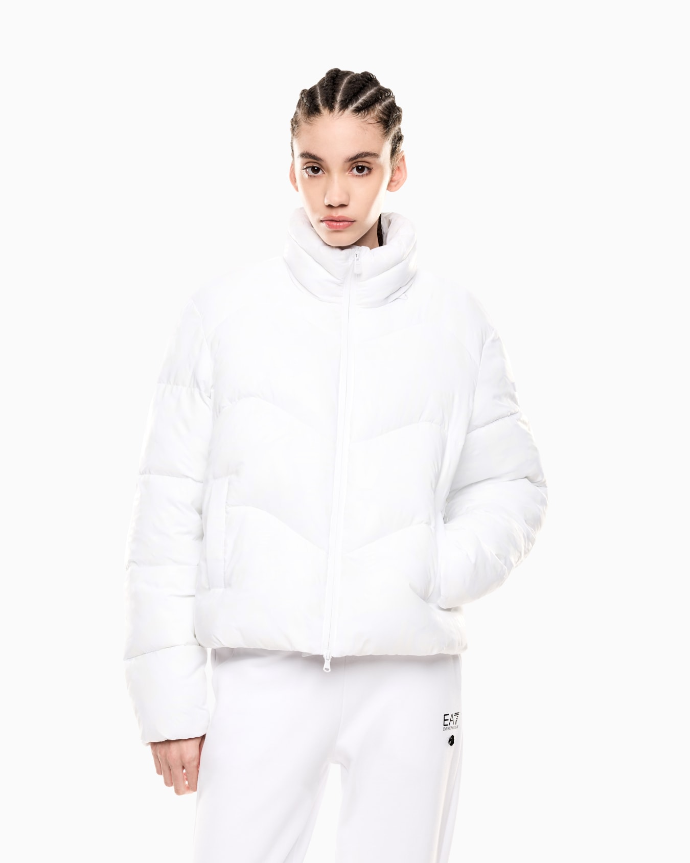 Wattierte Nylon-Jacke mit Allover-Monogramm-Print Folie 3