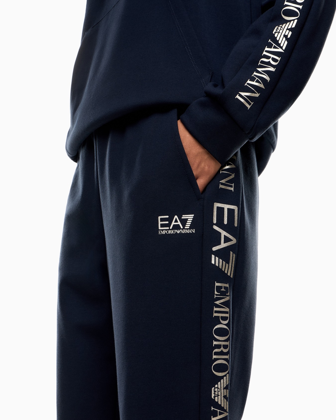 Cotton-blend tracksuit  Slide 4