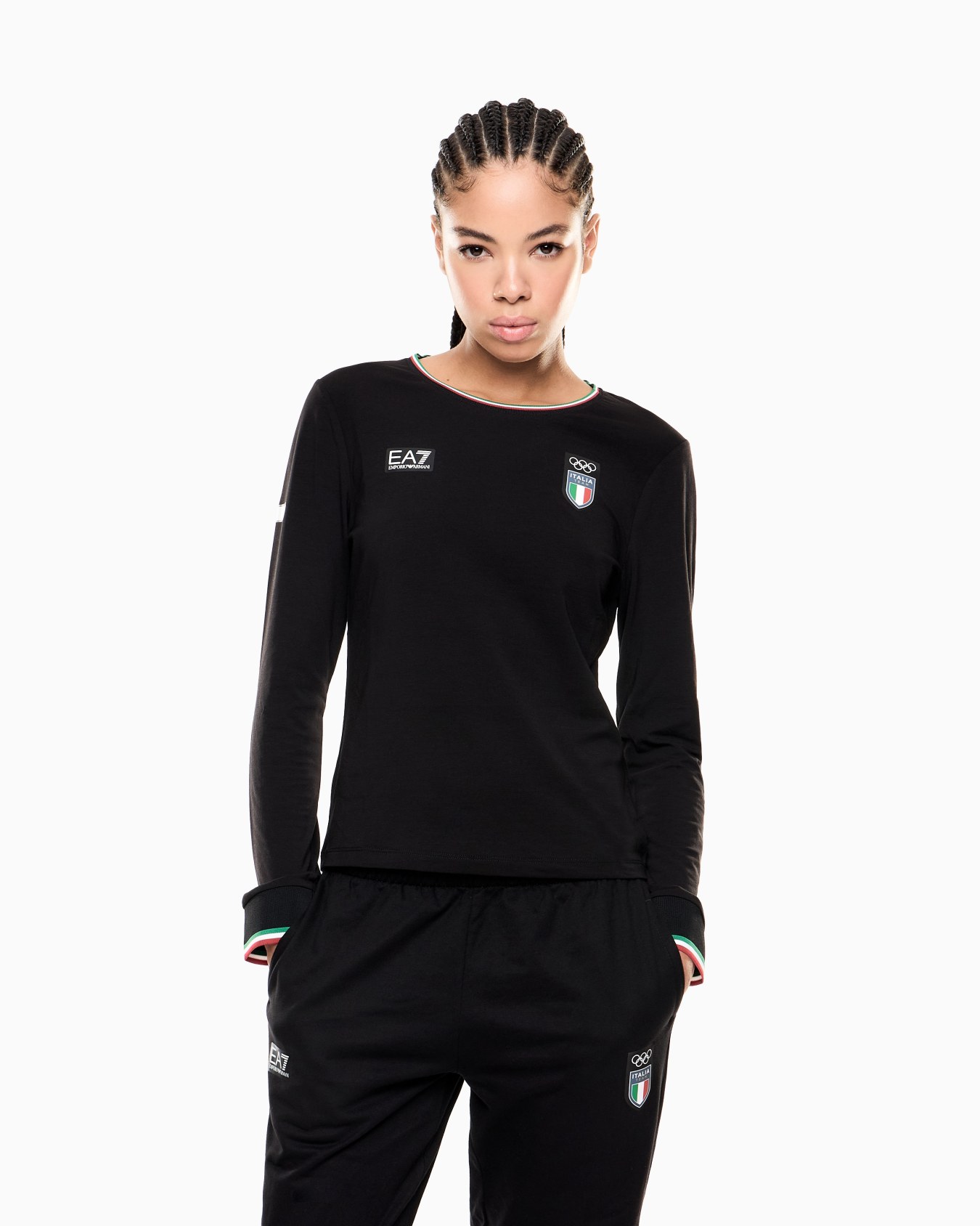 long-sleeved, crew-neck T-shirt in stretch jersey Slide 3
