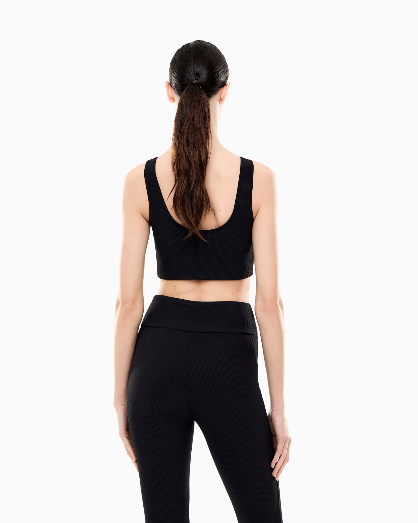 Dynamic Athlete sports bra in VIGOR7 technical fabric Slide 3