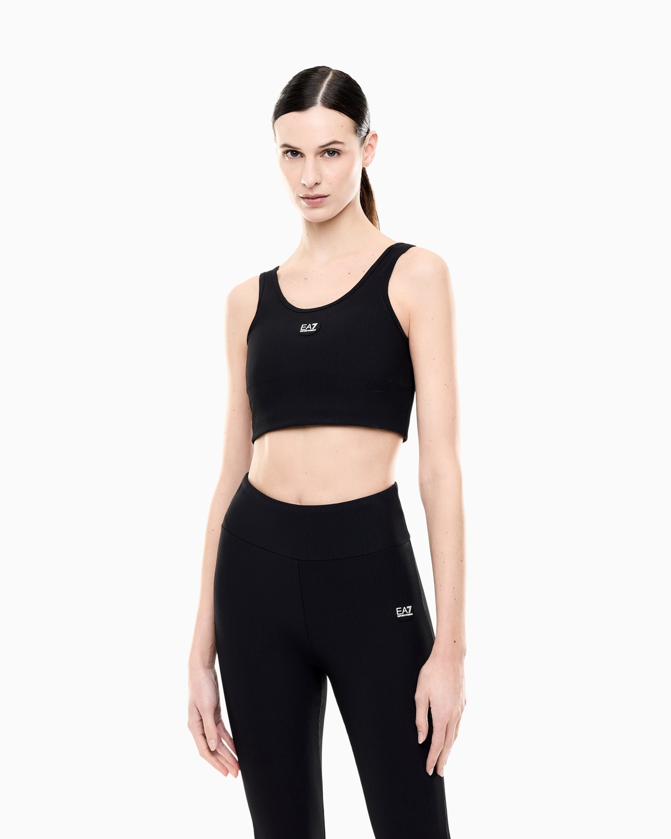 Dynamic Athlete sports bra in VIGOR7 technical fabric Slide 2
