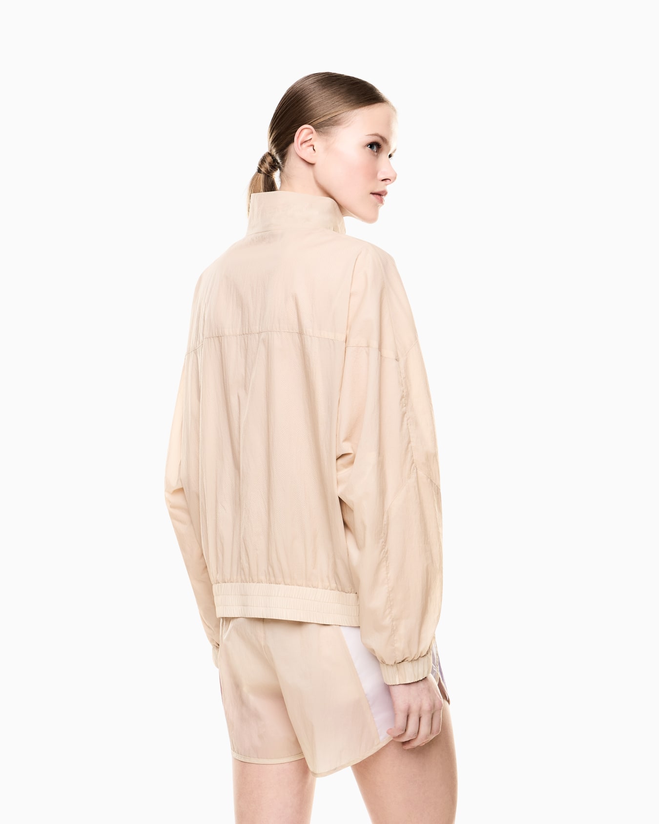 ウィンドブレーカー スライドする 2