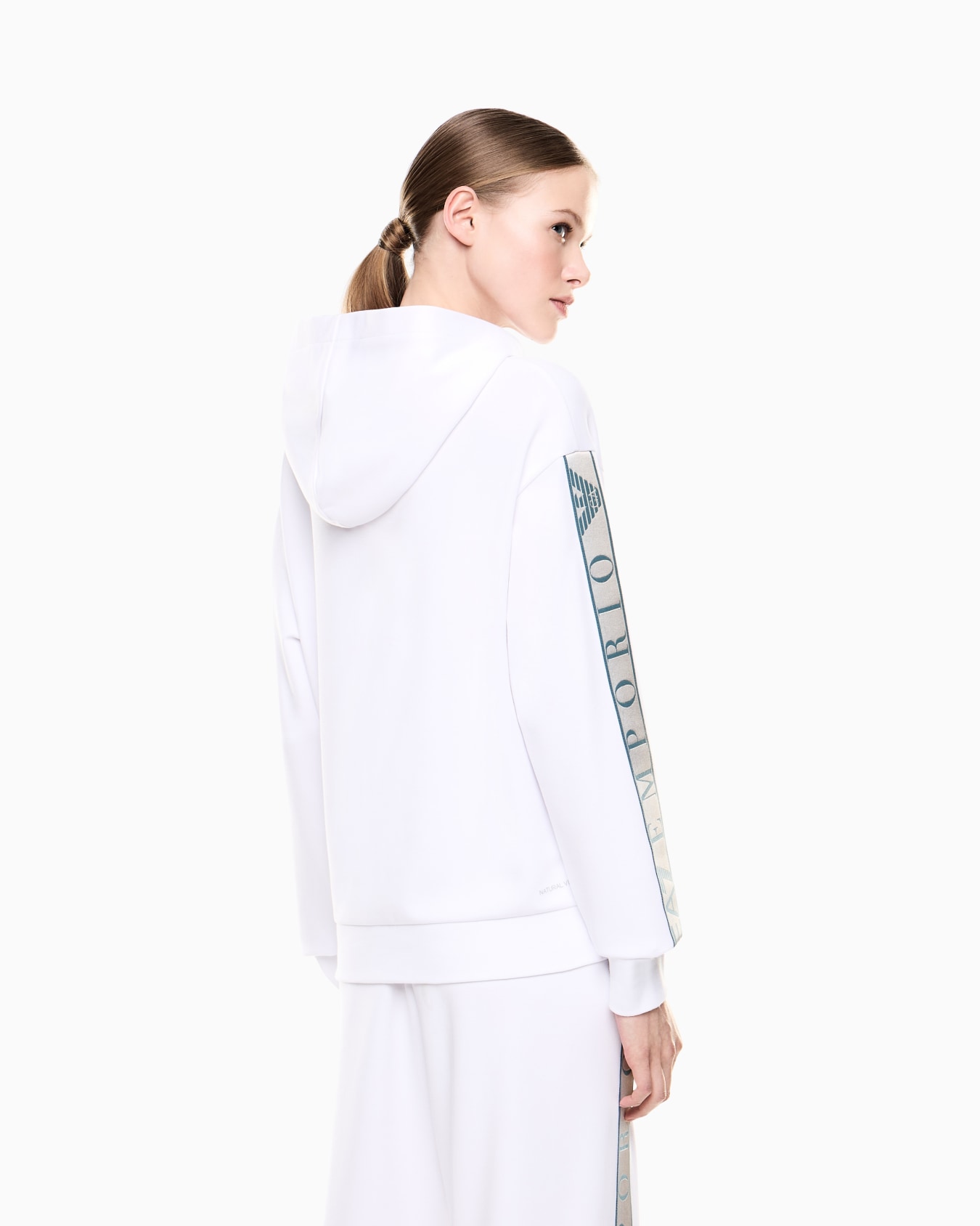 Dynamic Athlete hooded sweatshirt in Natural VENTUS7 technical fabric Slide 2