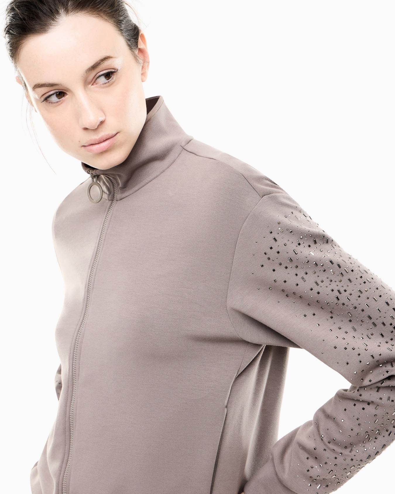Sudadera Precious con cremallera y apliques en las mangas Diapositiva 5