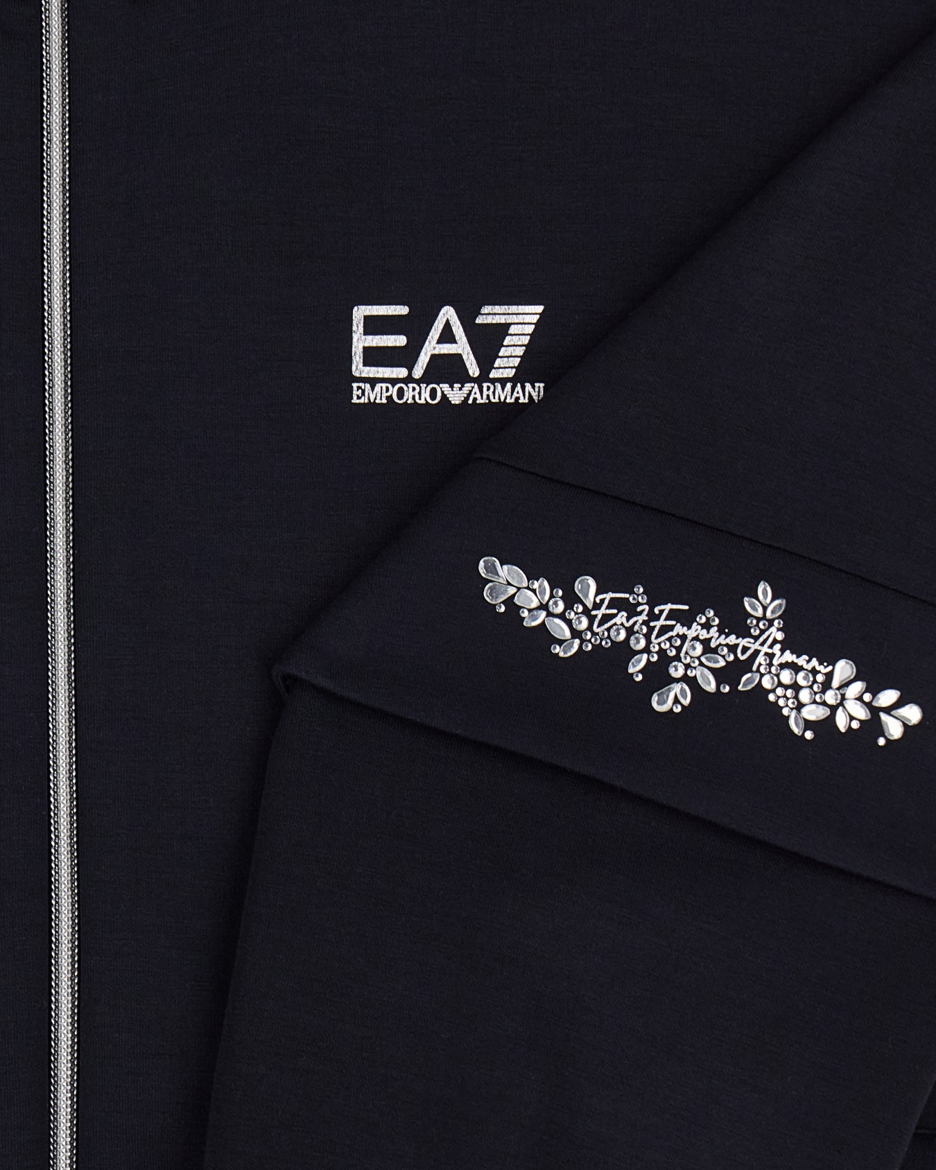Sweatshirt Logo Series in modal with crystals Slide 4