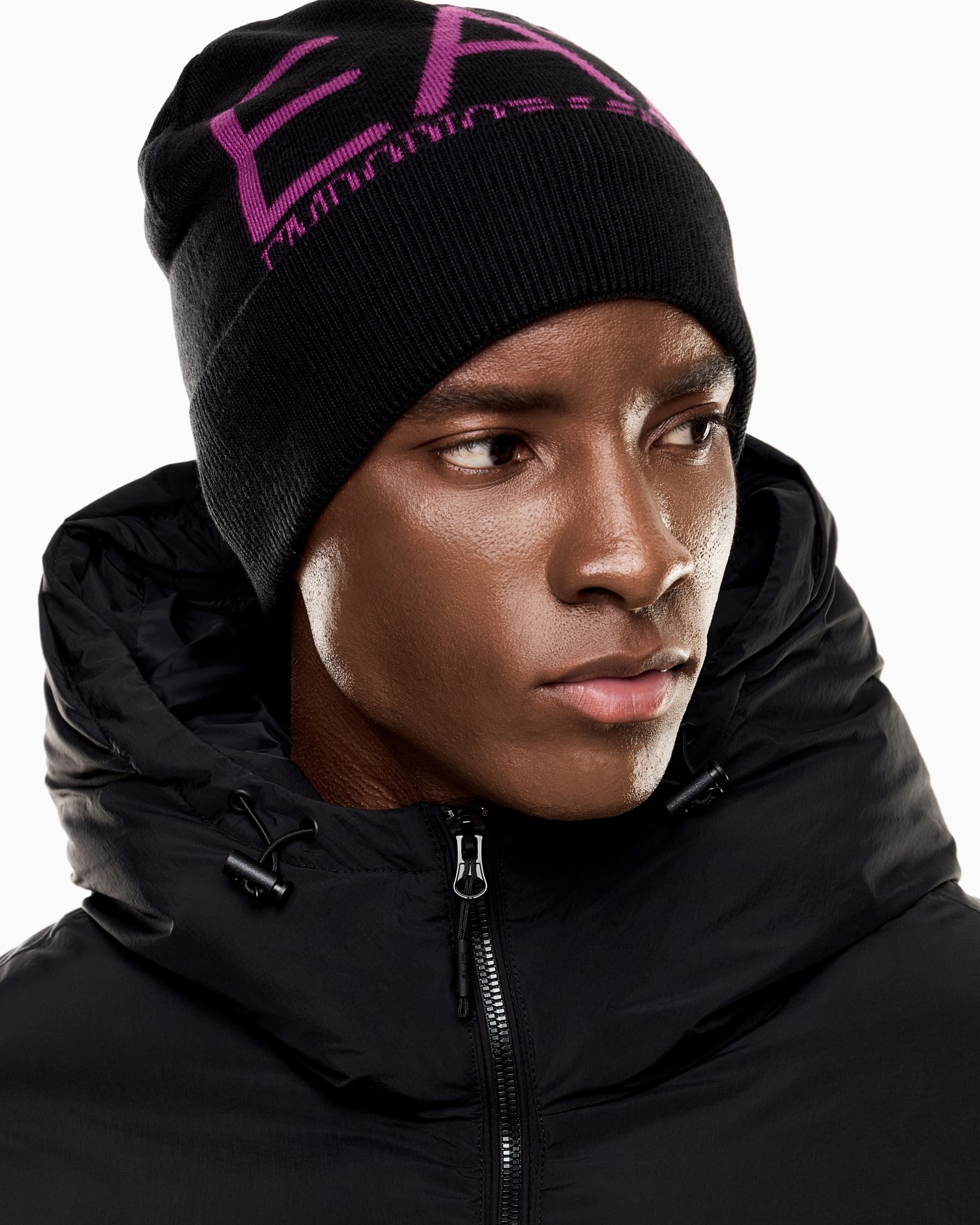 Visibility Beanie mit großem EA7-Logo Folie 3
