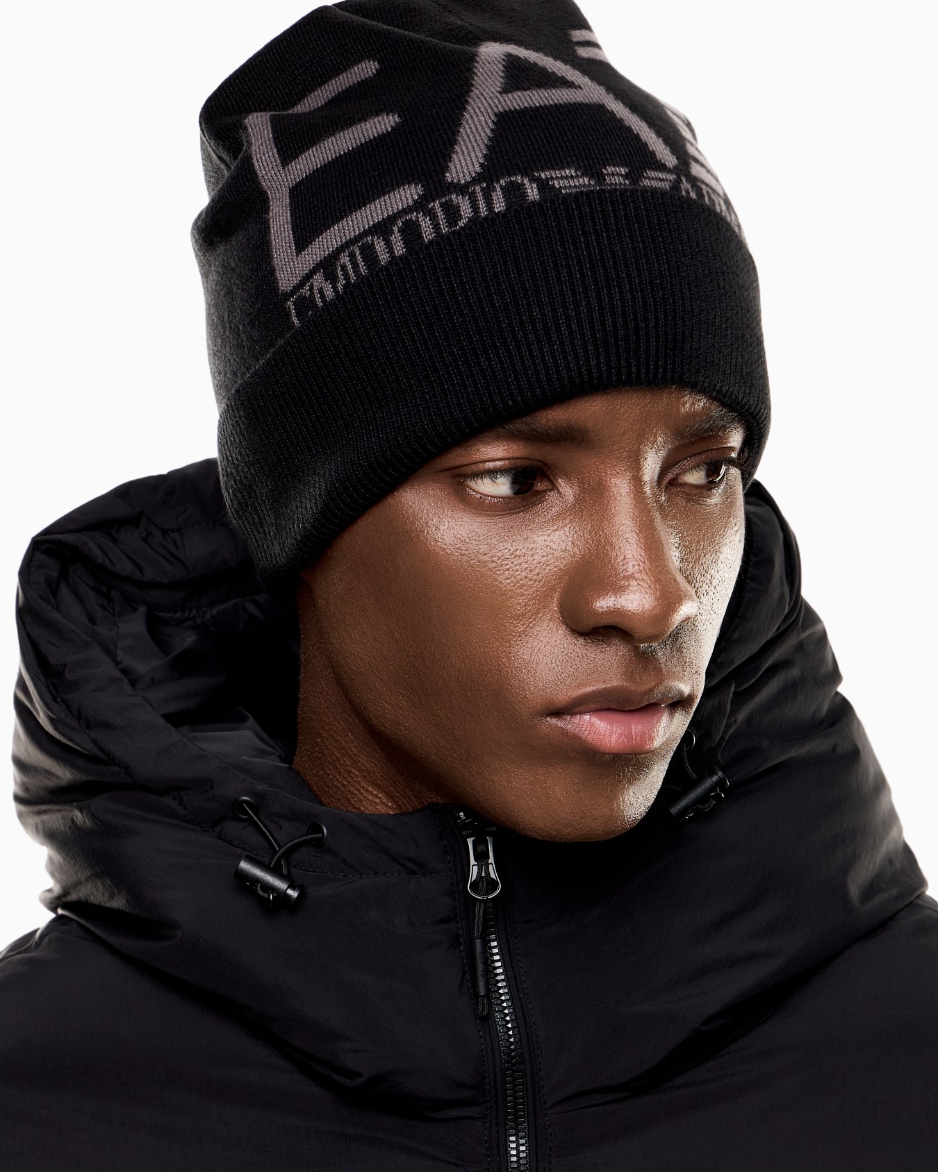 Beanie Visibility con maxi logo EA7 Slide 3