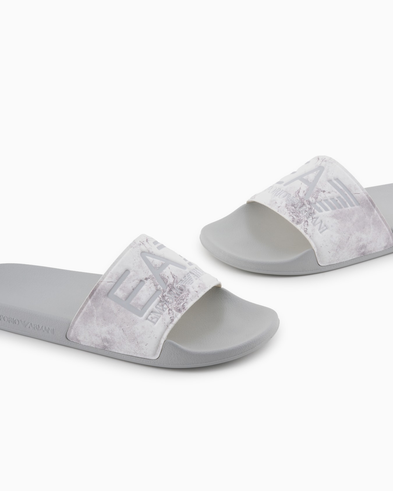 Slides with oversized logo Slide 4