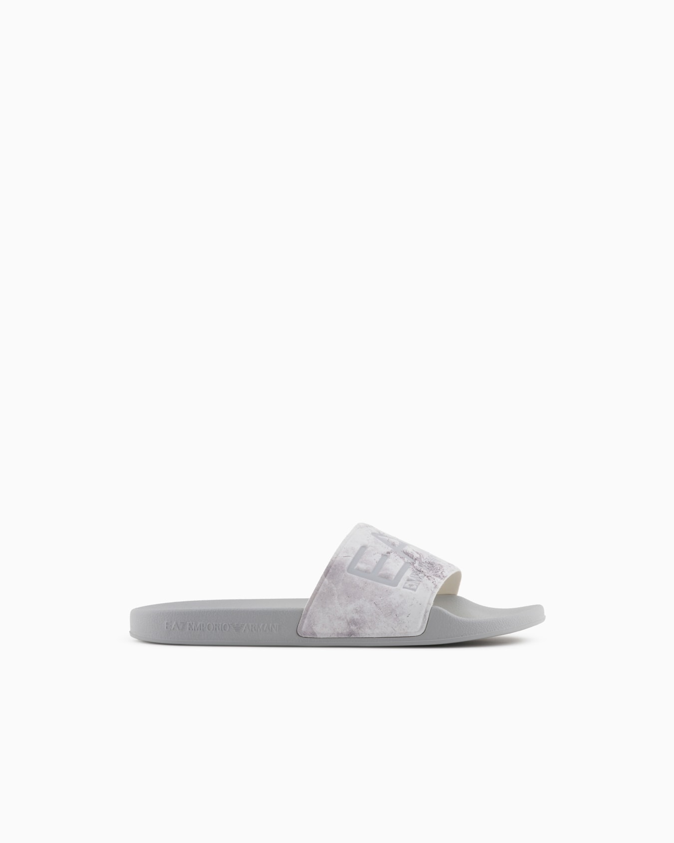 Slides with oversized logo Slide 0