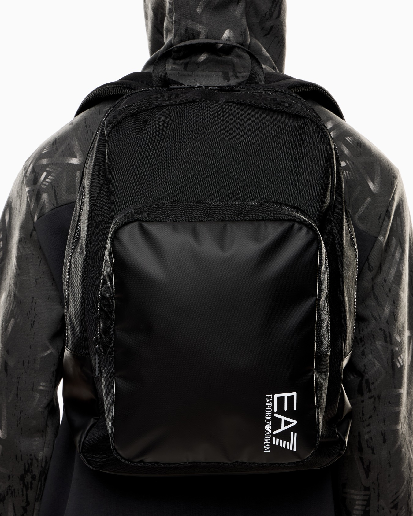 <オンライン限定>Train Core バックパック EA7ロゴ スライドする 5