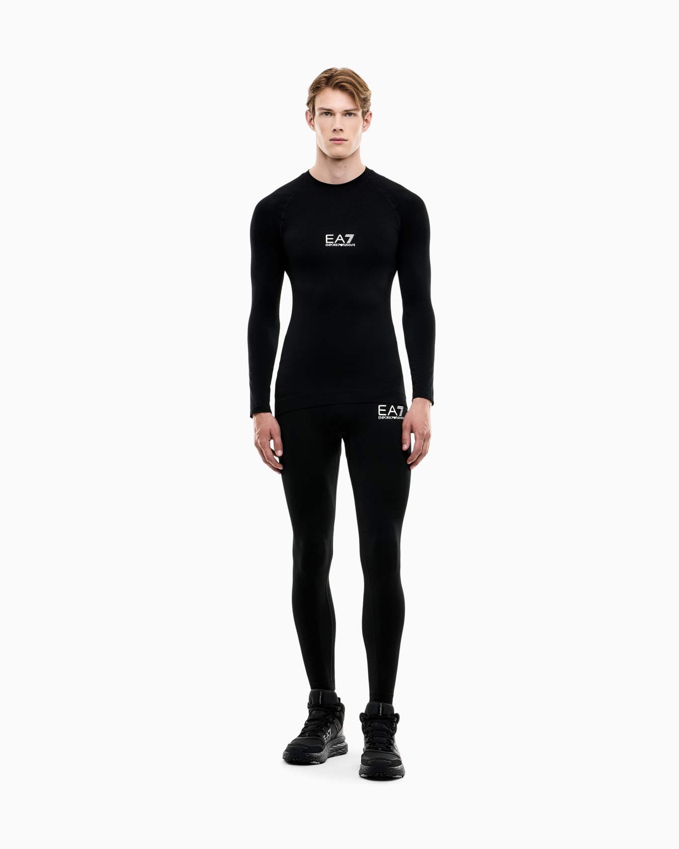 Technical ski intimates set Slide 3