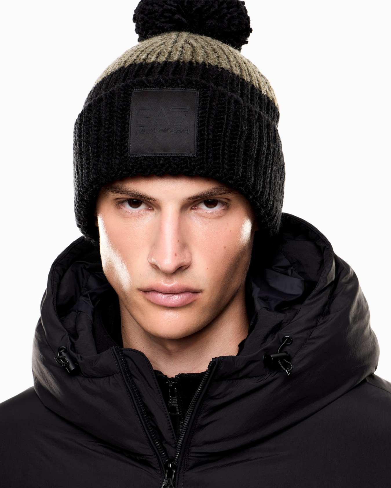 Bonnet à pompon en mélange de laine Diapositive 3