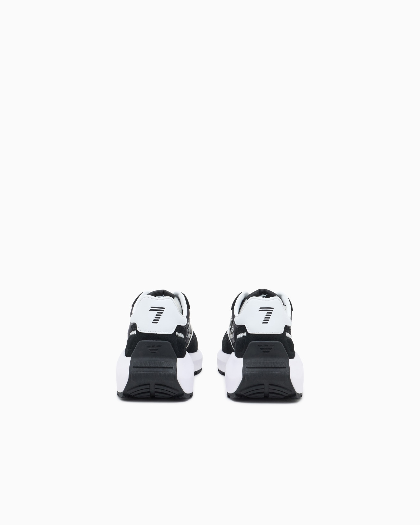 Wader sneakers in suede with mesh inserts Slide 4