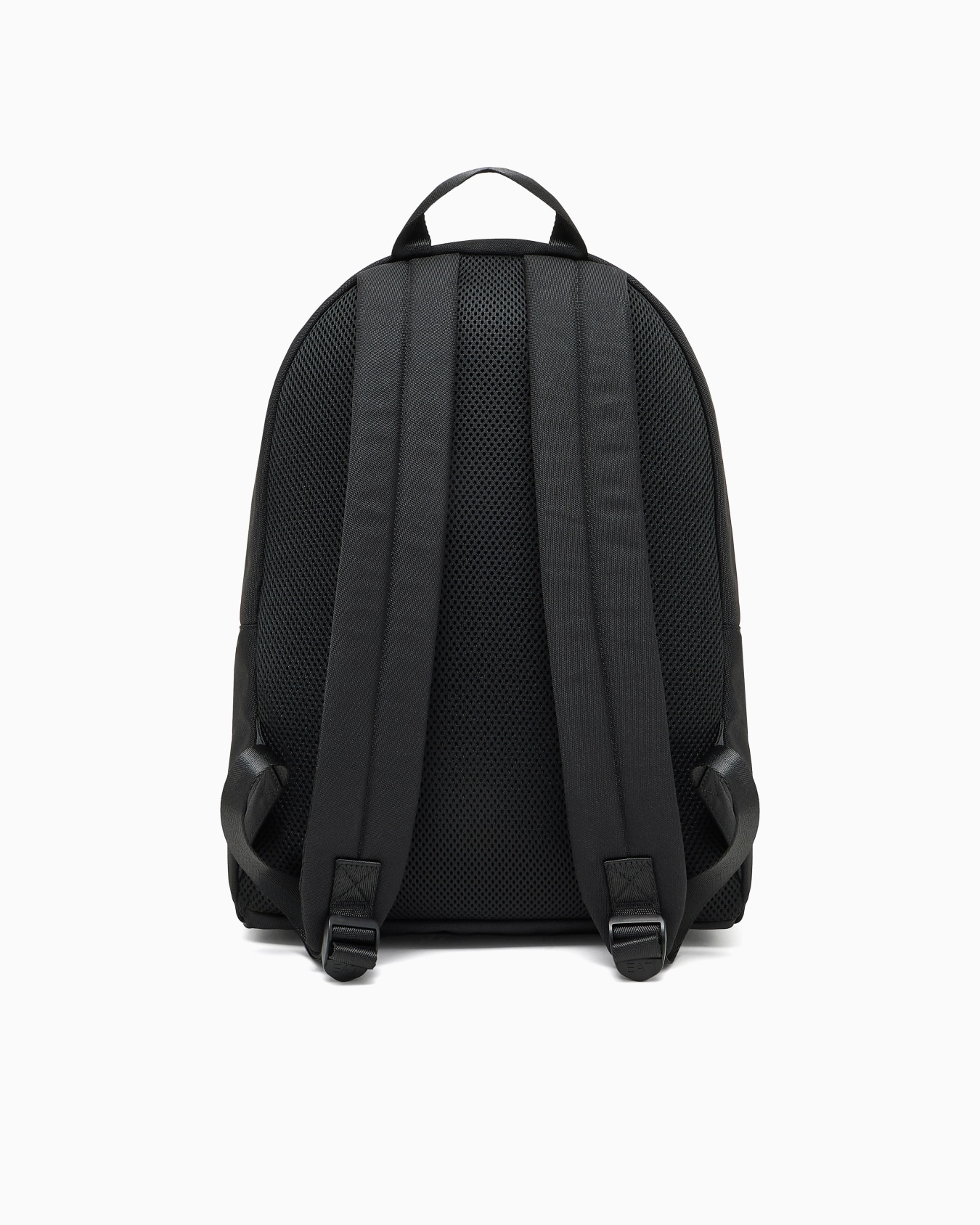 Train Core round backpack with oversized EA7 Logo Slide 2