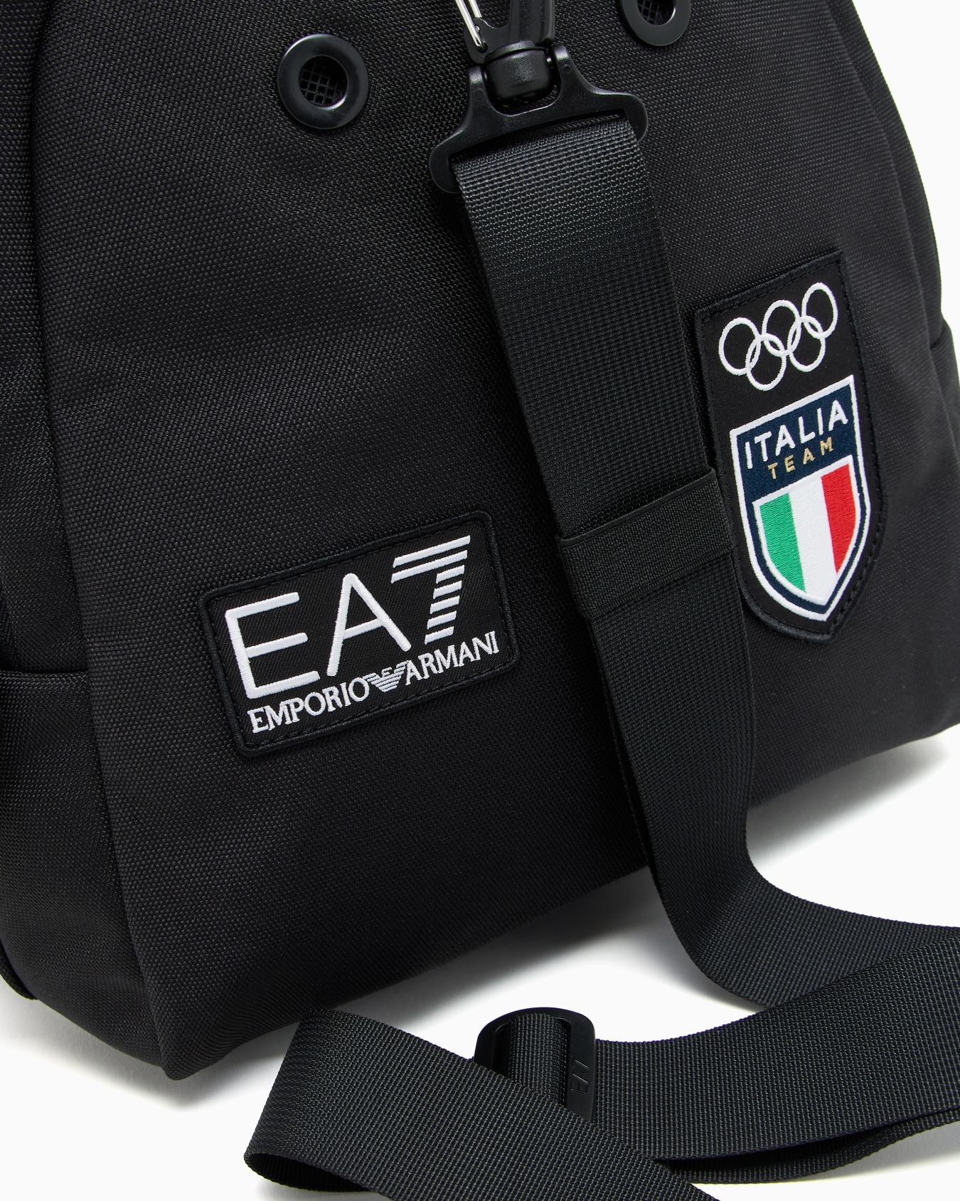 Technical fabric gym bag Slide 4