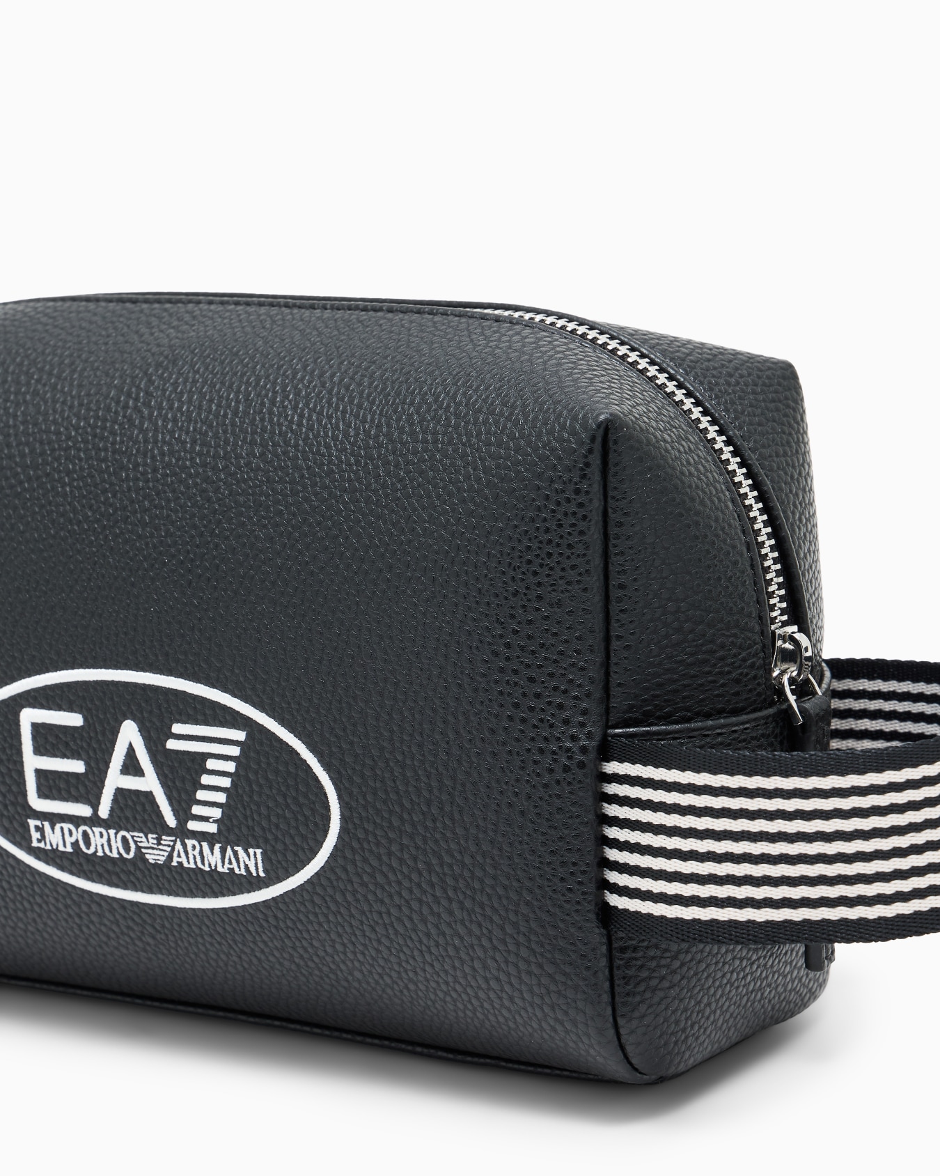 Beauty small goods with coated exterior and fabric interior Slide 3